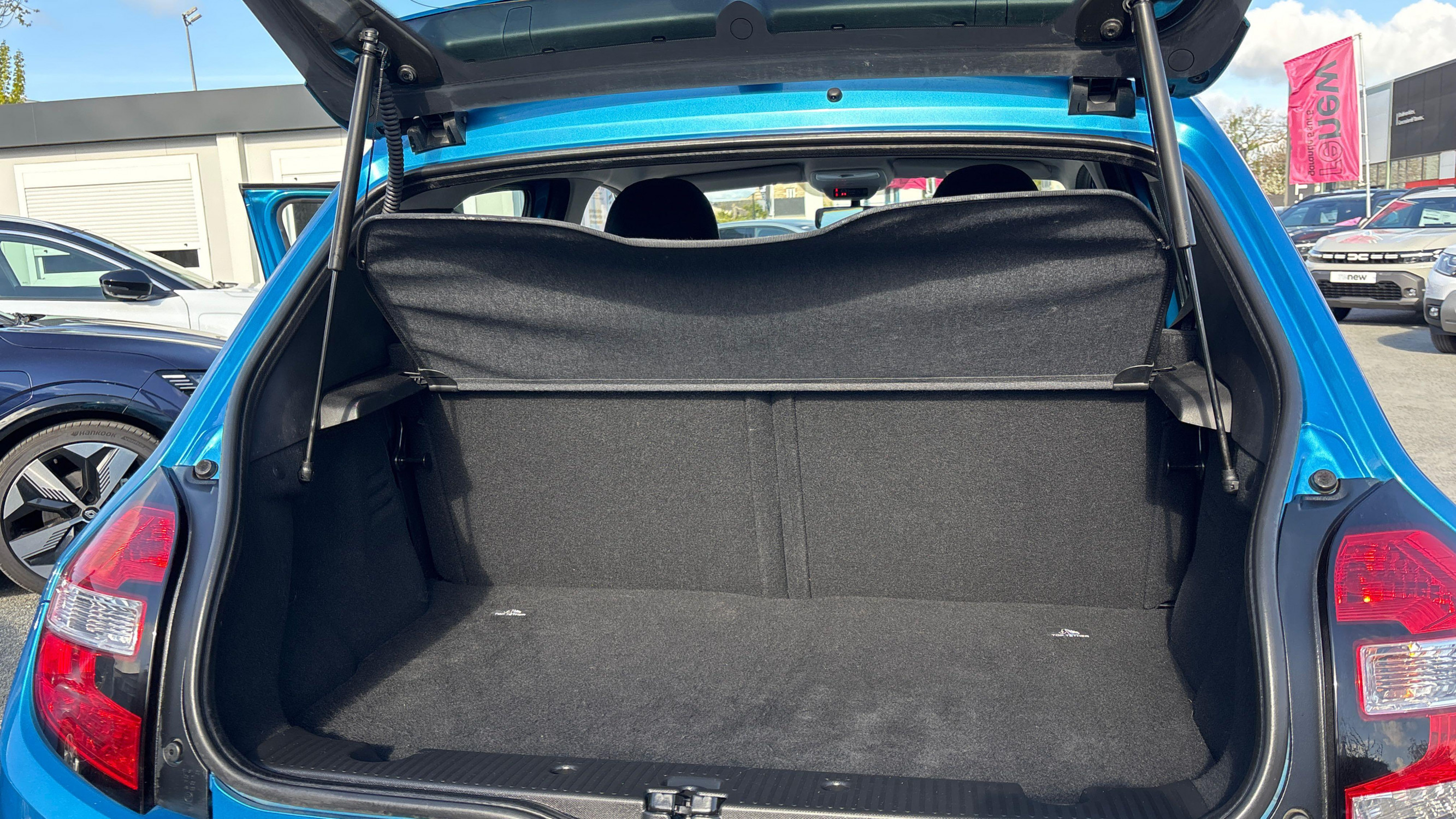 Vente en ligne Renault Twingo 3  1.0 SCe 70 eco2 au prix de 8 390 €