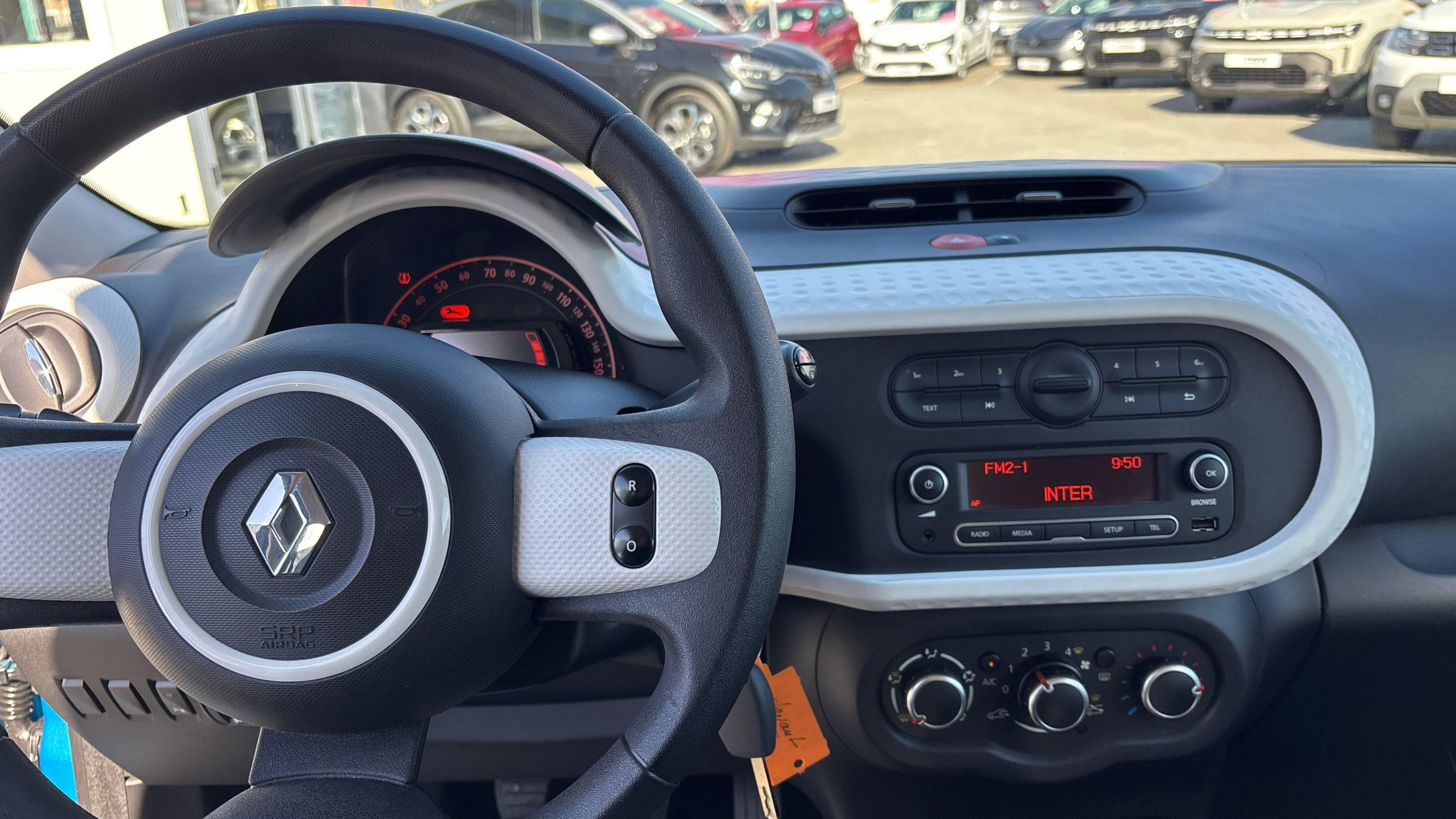 Vente en ligne Renault Twingo 3  1.0 SCe 70 eco2 au prix de 8 390 €