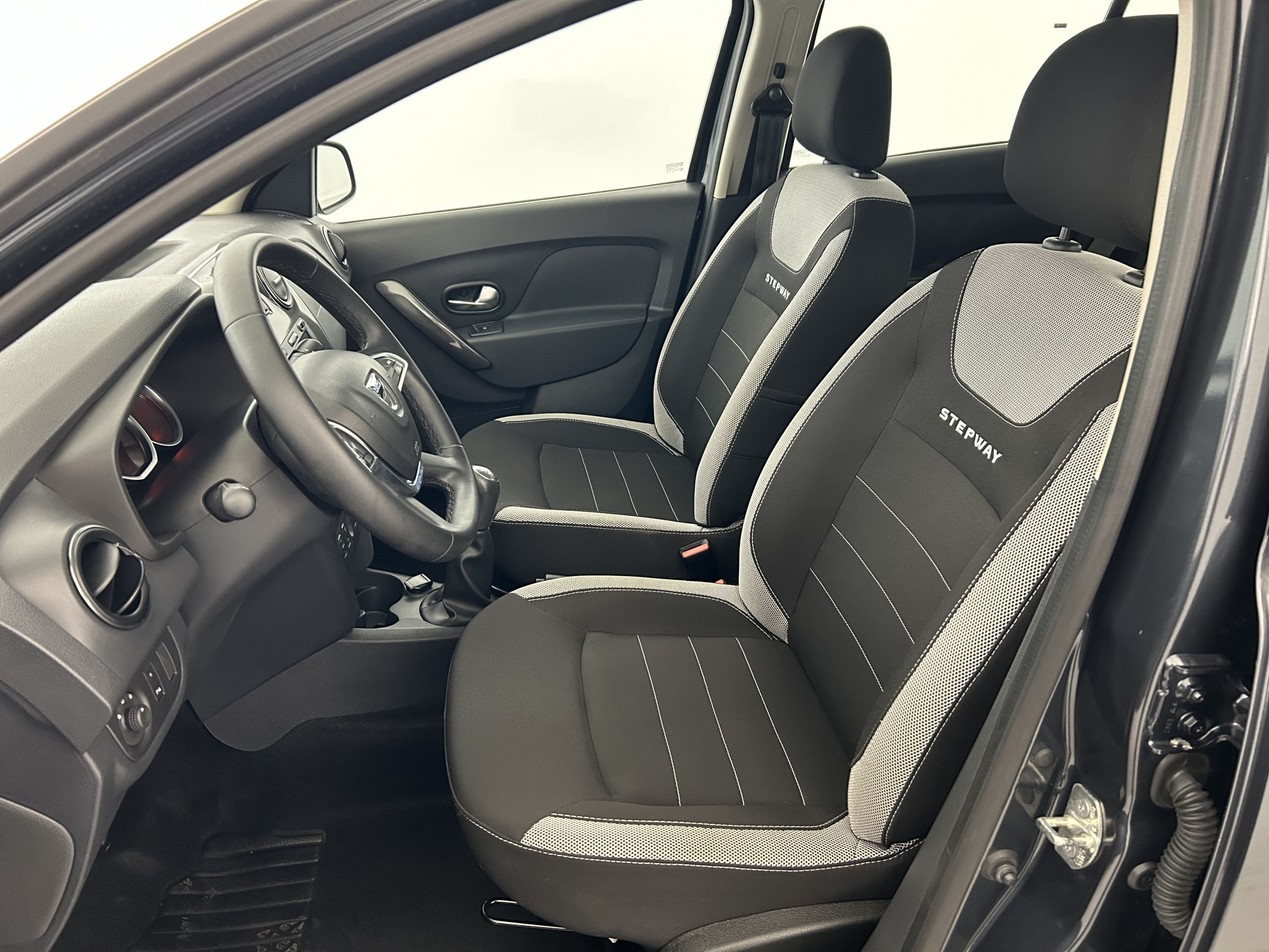 Vente en ligne Dacia Sandero  Blue dCi 95 au prix de 11 790 €