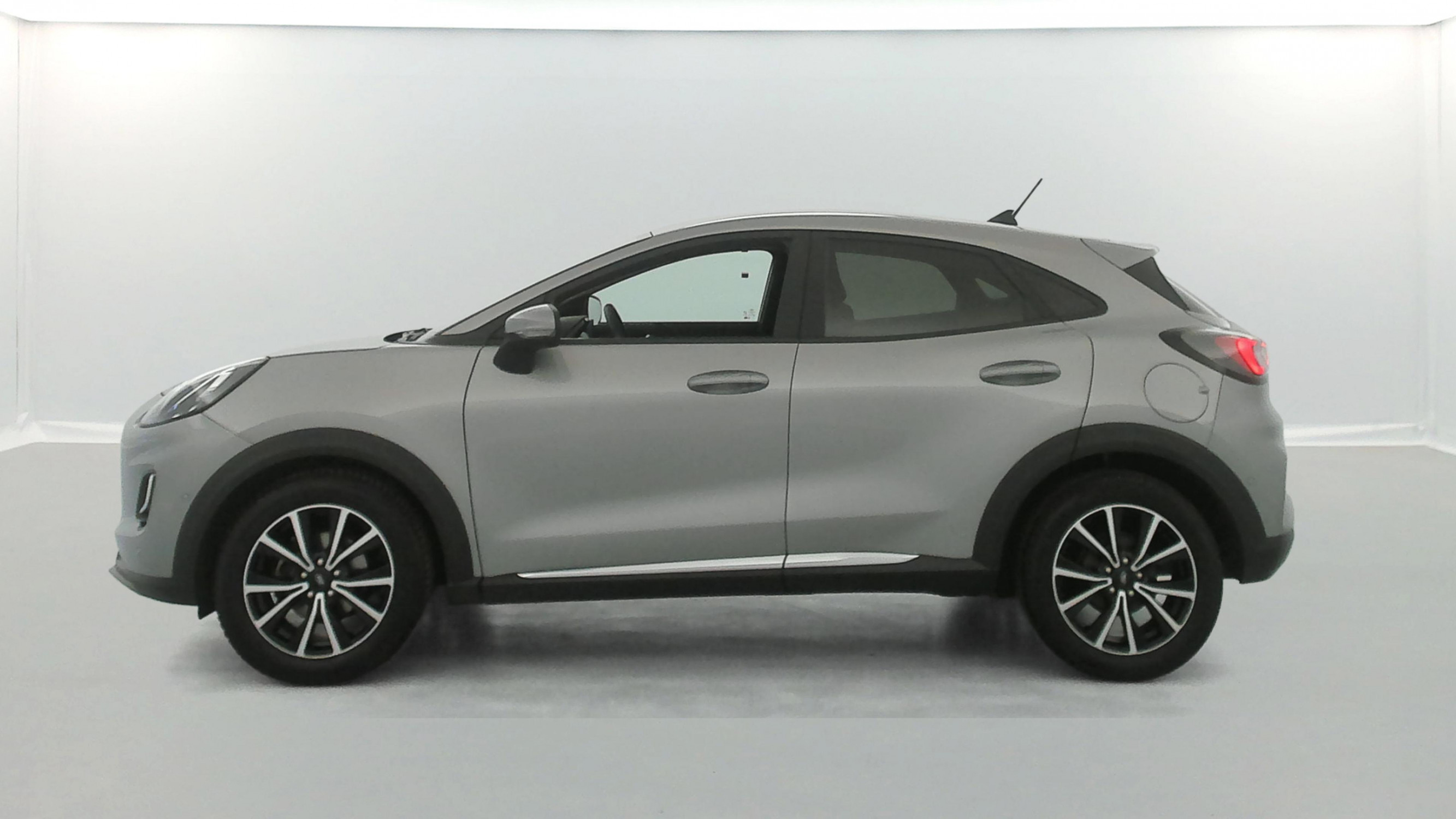 Vente en ligne Ford Puma  1.0 Flexifuel 125 ch mHEV S&S BVM6 au prix de 15 990 €