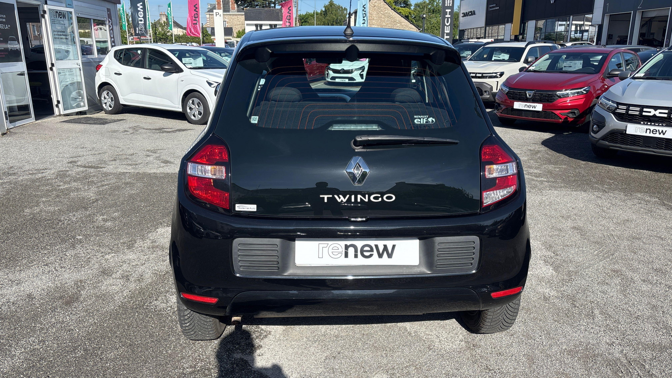 Vente en ligne Renault Twingo 3  1.0 SCe 70 au prix de 11 990 €