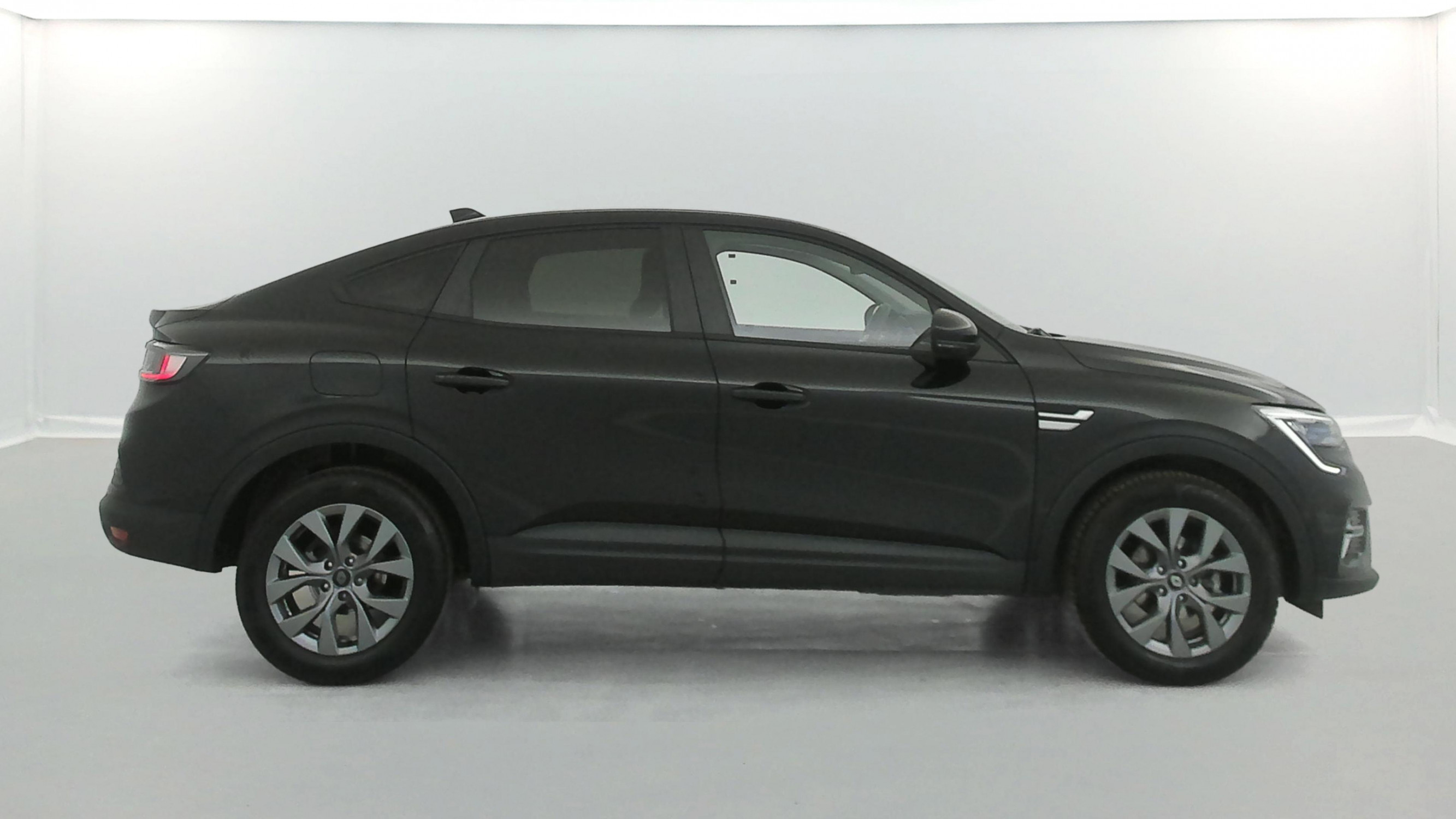 Vente en ligne Renault Arkana  mild hybrid 140 EDC GSR2 au prix de 19 270 €