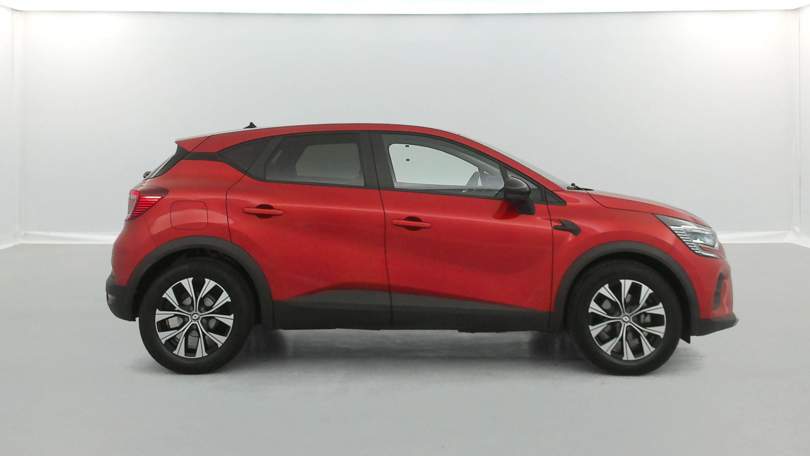 Vente en ligne Renault Captur  E-Tech full hybrid 145 au prix de 19 240 €