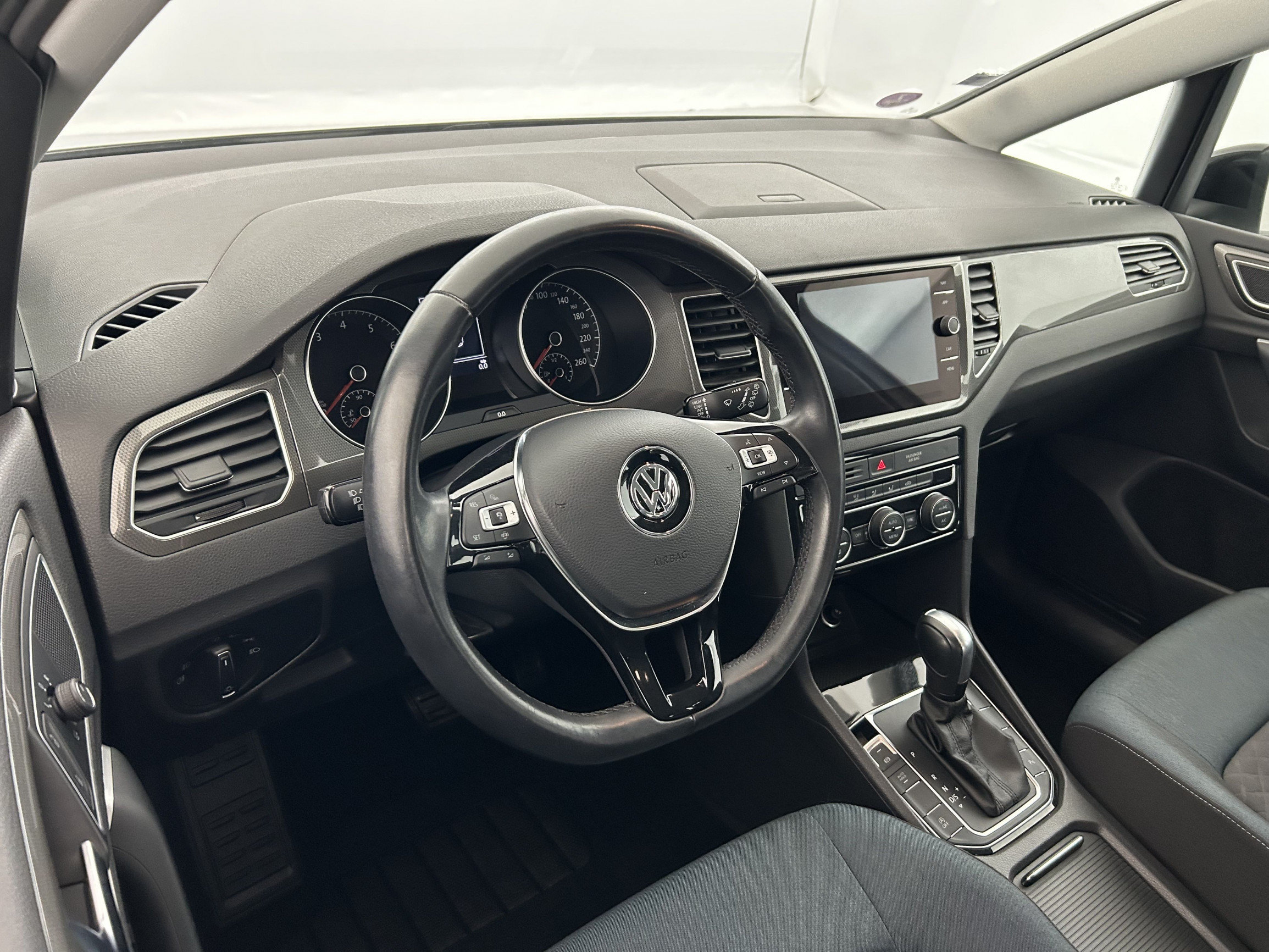 Vente en ligne Volkswagen Golf SW  1.5 TSI 150 EVO DSG7 au prix de 21 990 €