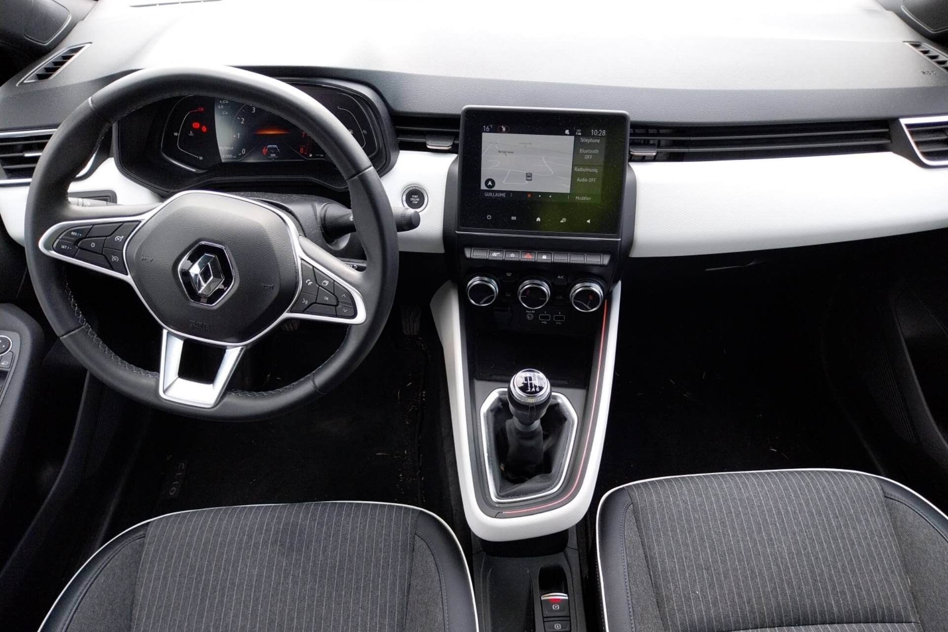 Vente en ligne Renault Clio 5 Clio TCe 90 au prix de 13 980 €