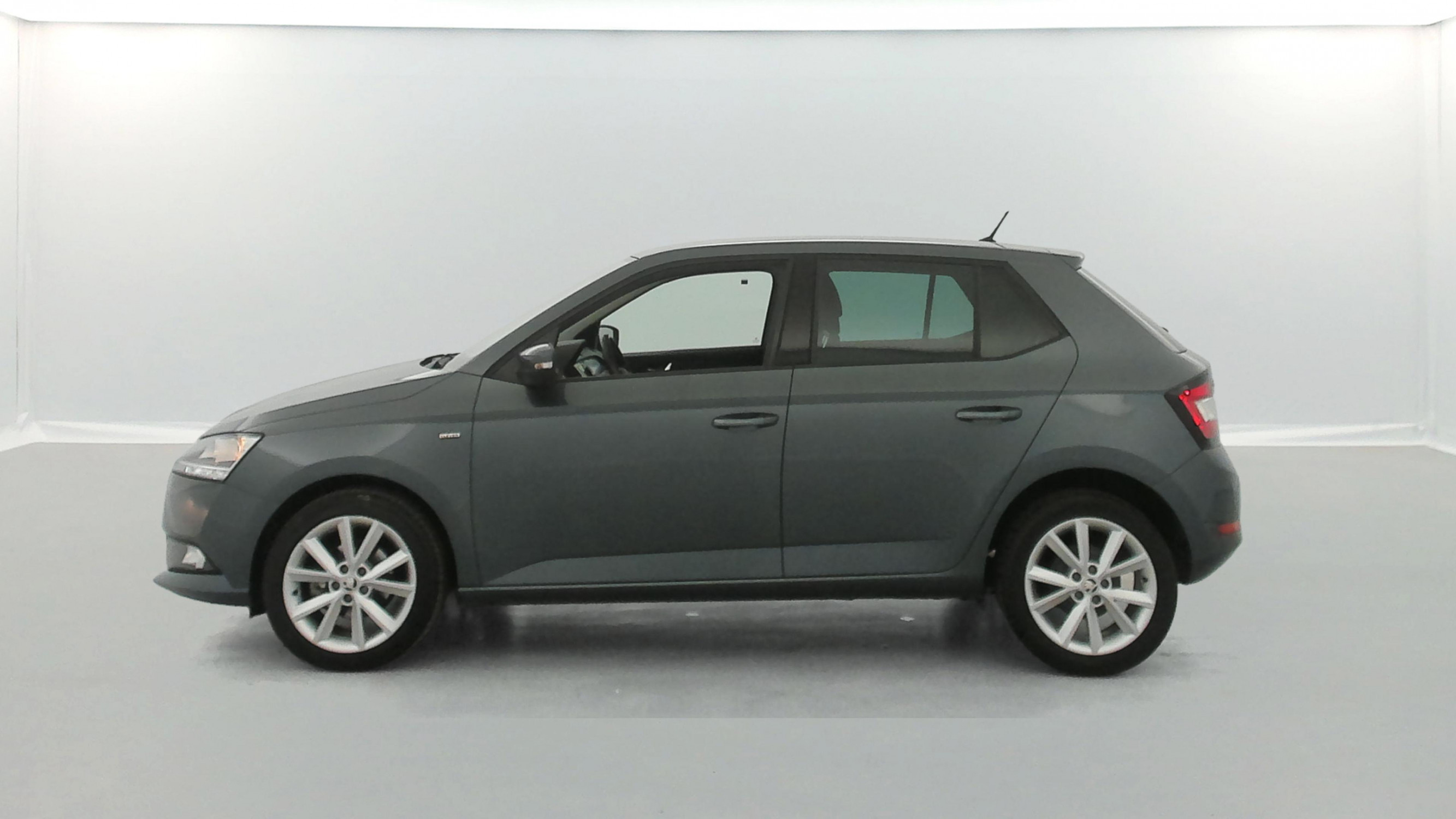 Vente en ligne Skoda Fabia  1.0 MPI 75 ch BVM5 au prix de 10 870 €