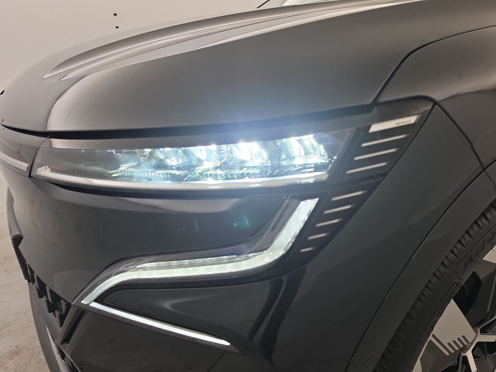 Vente en ligne Renault Megane E-Tech  EV60 220 ch super charge au prix de 23 770 €