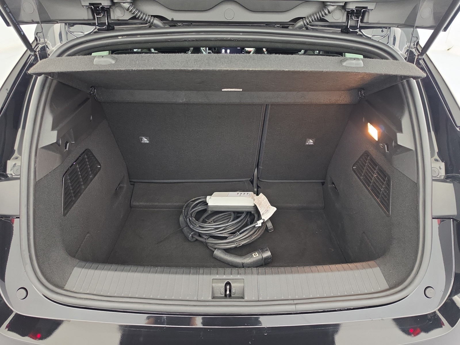 Vente en ligne Renault Megane E-Tech  EV60 220 ch super charge au prix de 23 770 €