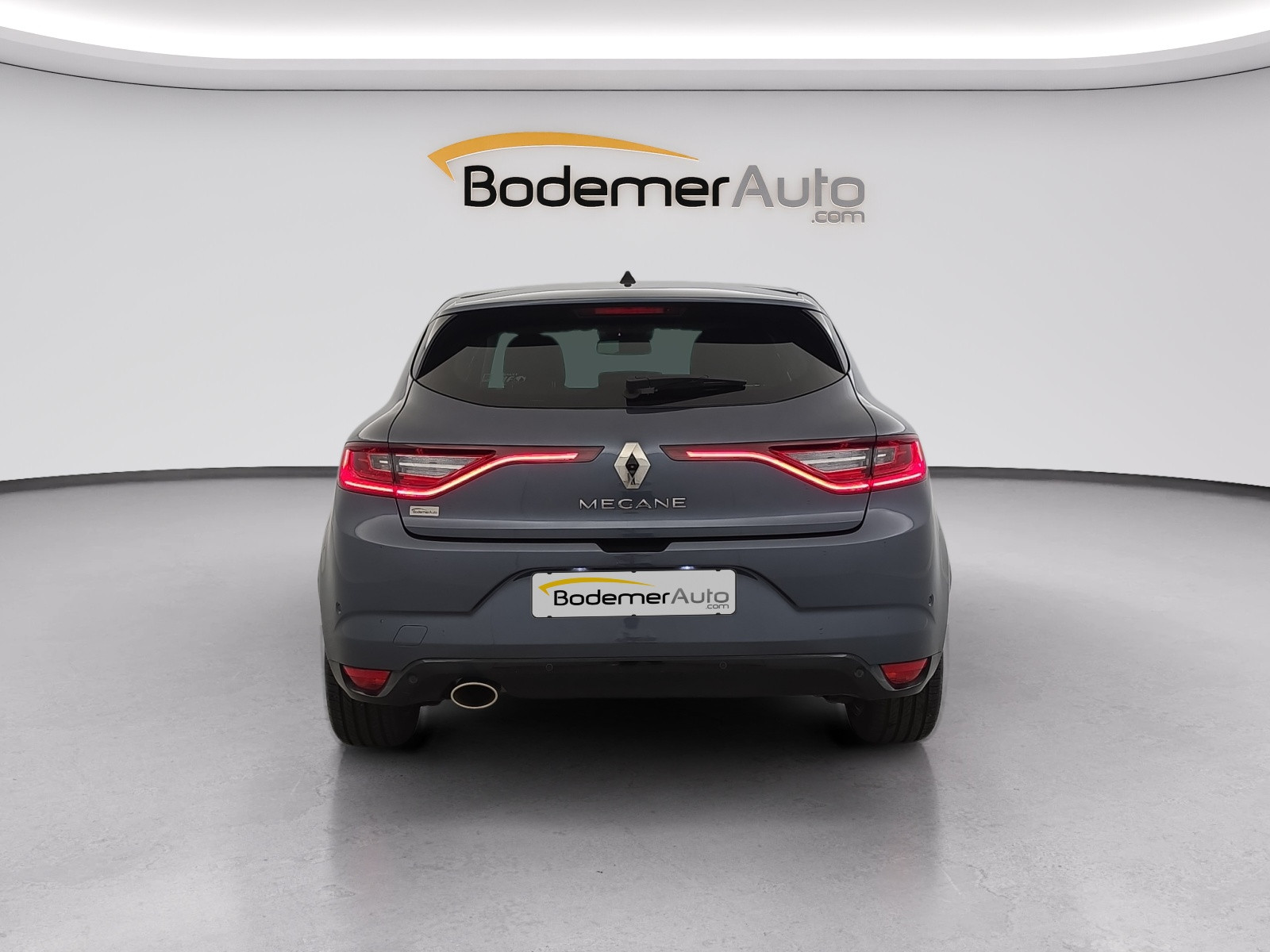 Vente en ligne Renault Megane 4 Mégane IV Berline TCe 140 EDC FAP au prix de 14 990 €