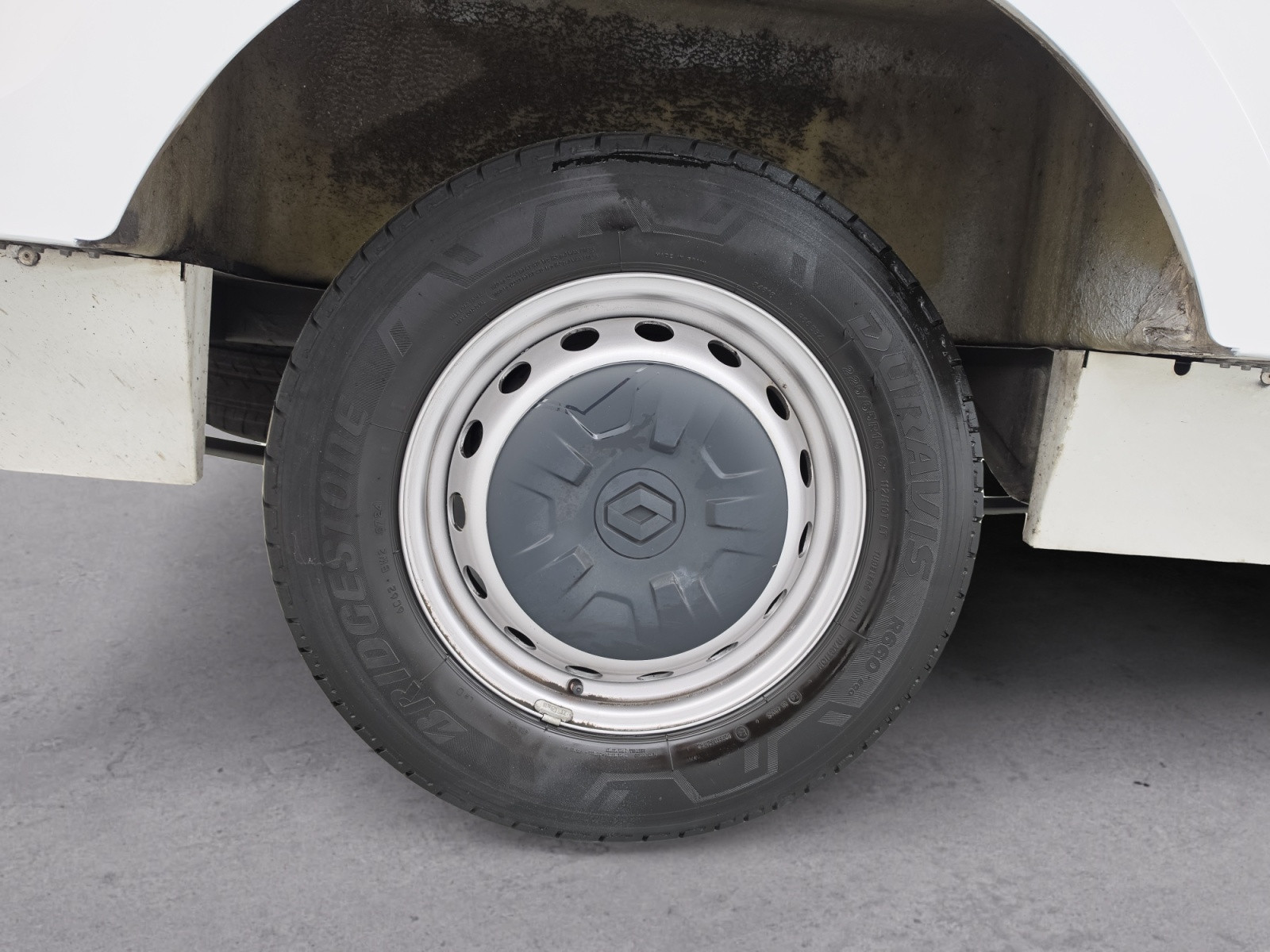 Vente en ligne Renault Master 3 Châssis Cabine MASTER PHC TRAC F3500 L3H1 BLUE DCI 145 EURO VI au prix de 34 990 €