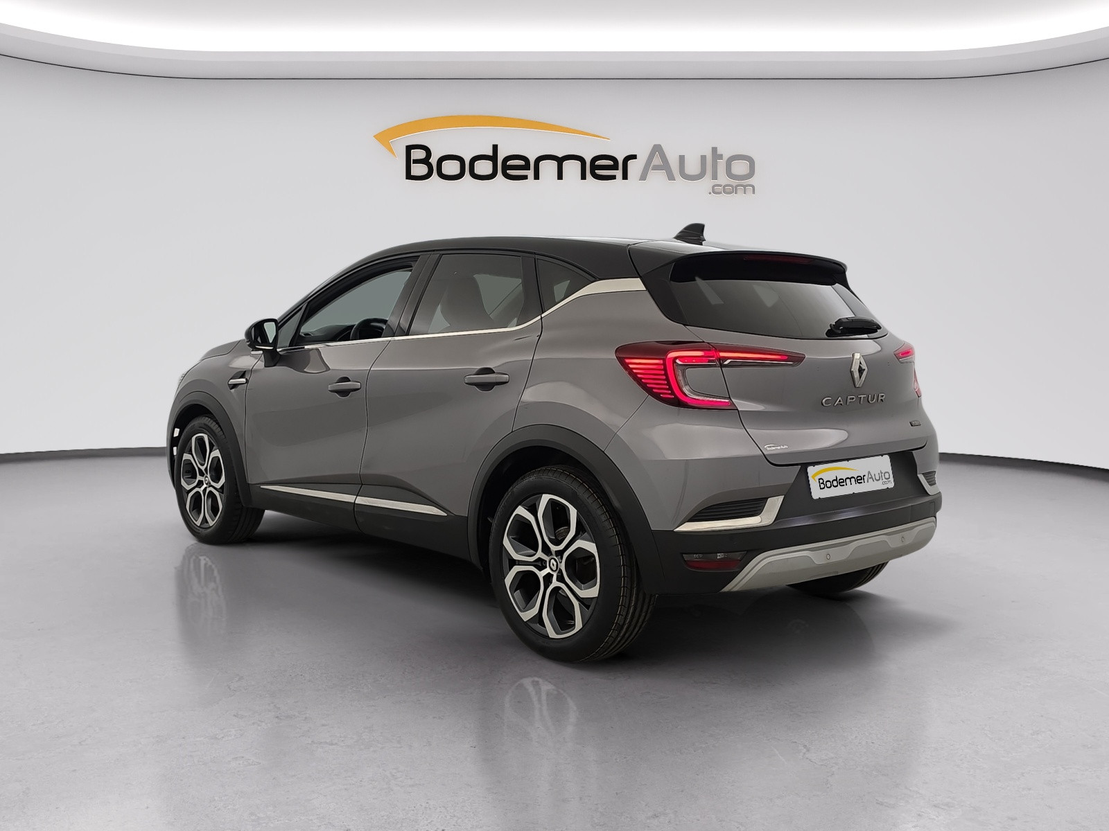Vente en ligne Renault Captur  E-Tech hybride 145 au prix de 17 970 €