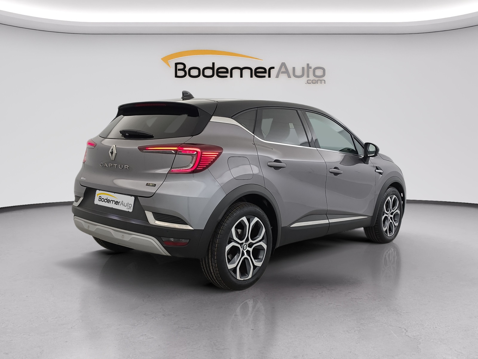 Vente en ligne Renault Captur  E-Tech hybride 145 au prix de 17 970 €