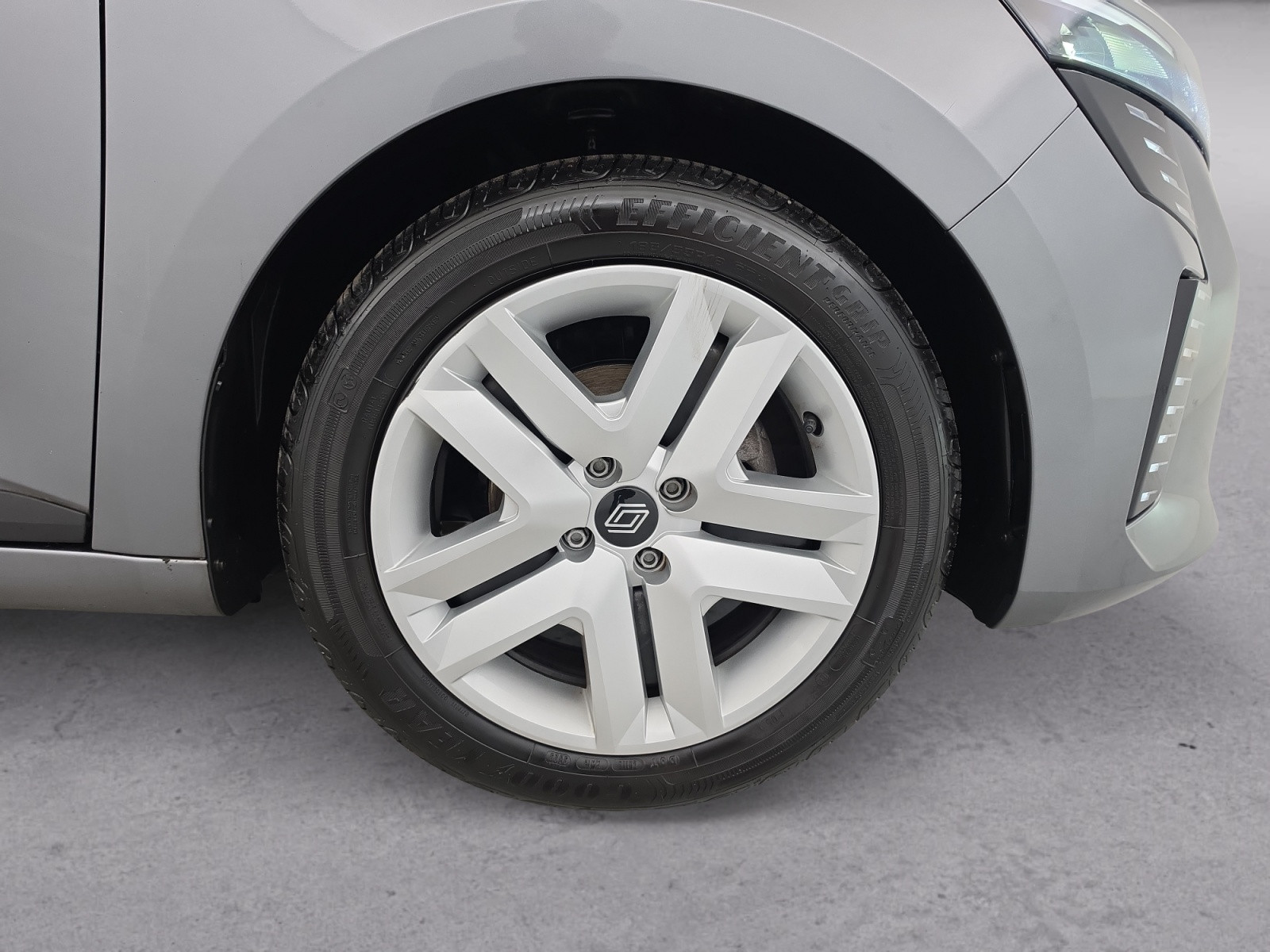 Vente en ligne Renault Clio 5 Clio TCe 90 au prix de 14 490 €