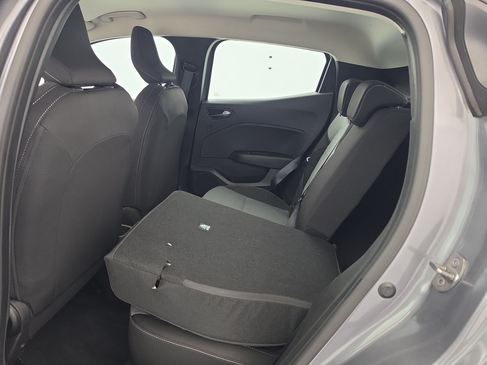 Vente en ligne Renault Clio 5 Clio TCe 90 au prix de 14 490 €