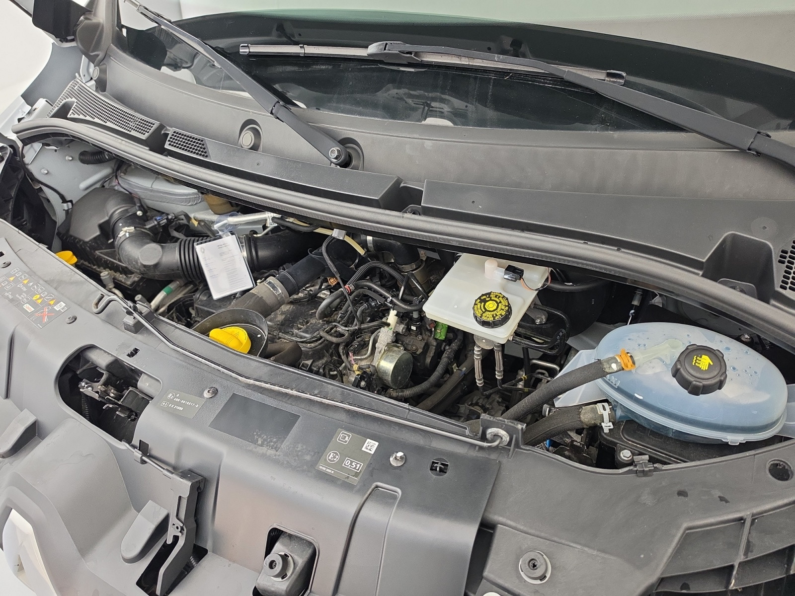 Vente en ligne Renault Master 3 Châssis Cabine MASTER PHC TRAC F3500 L3H1 BLUE DCI 145 EURO VI au prix de 34 990 €