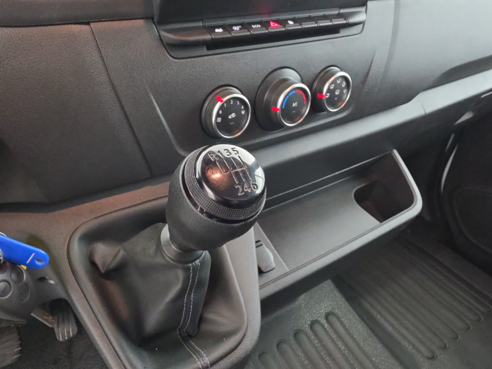 Vente en ligne Renault Master 3 Châssis Cabine MASTER PHC TRAC F3500 L3H1 BLUE DCI 145 EURO VI au prix de 34 990 €