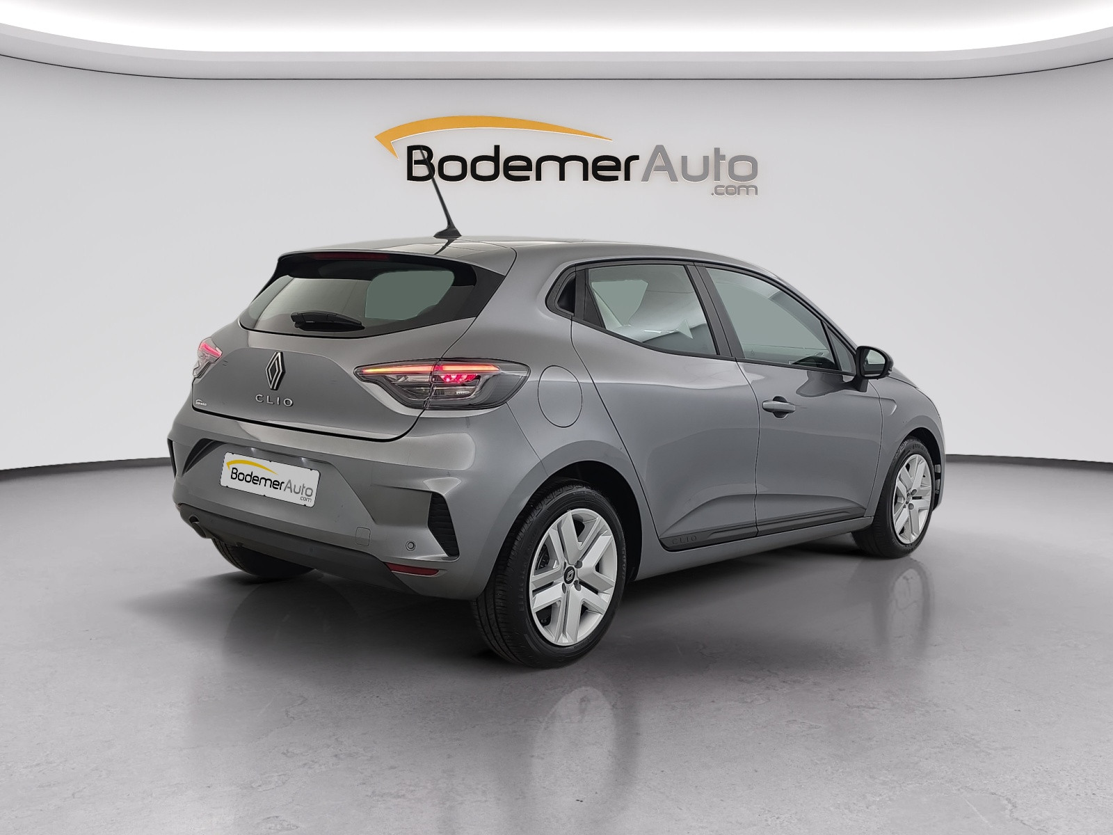 Vente en ligne Renault Clio 5 Clio TCe 90 au prix de 14 490 €