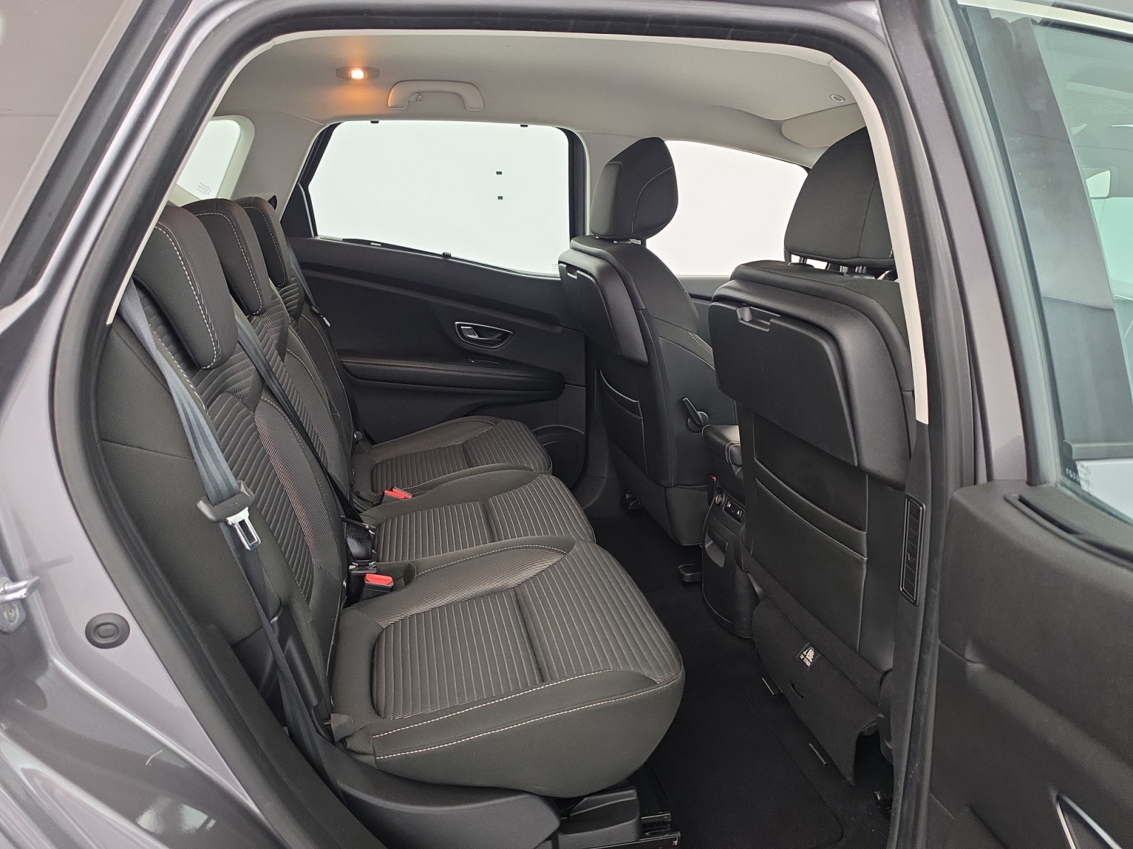 Vente en ligne Renault Scenic 4 Scenic dCi 110 Energy au prix de 13 990 €