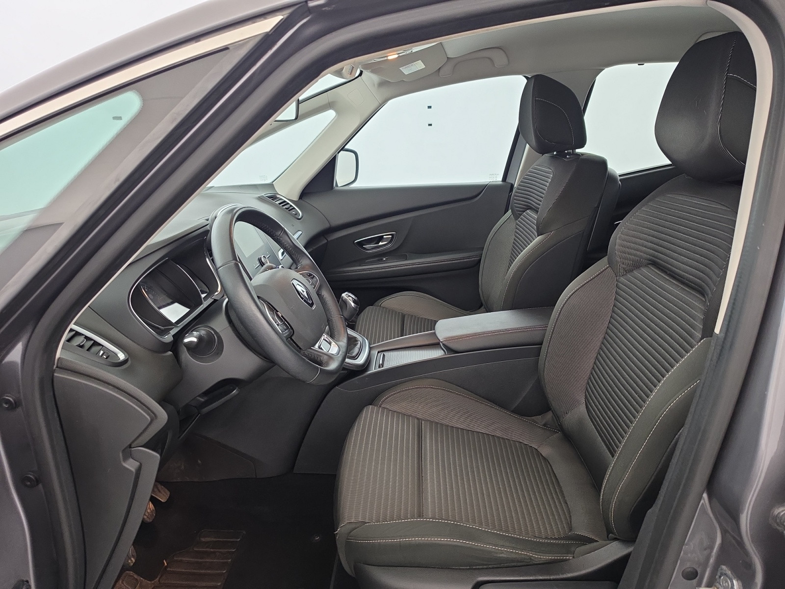 Vente en ligne Renault Scenic 4 Scenic dCi 110 Energy au prix de 13 990 €
