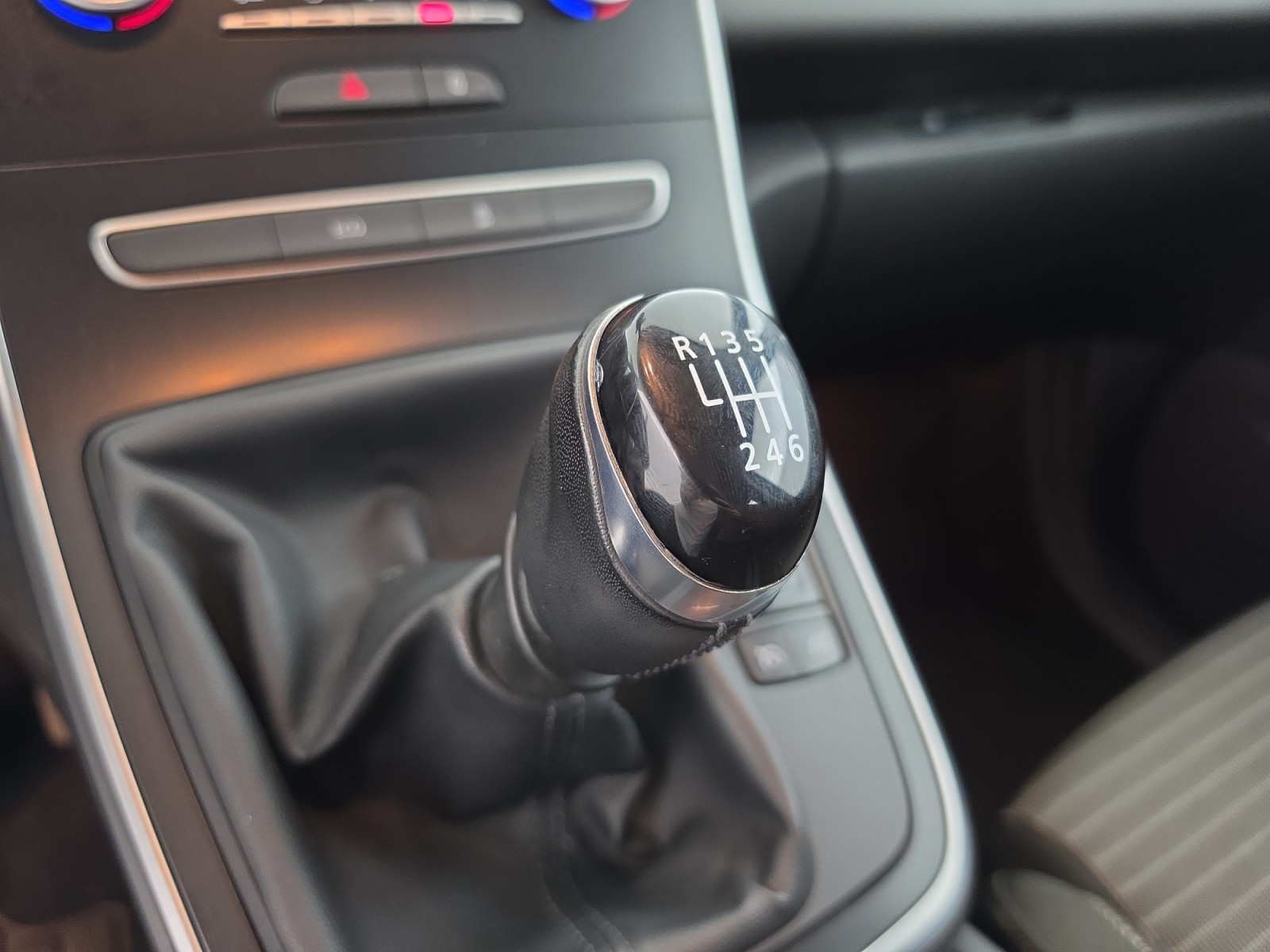 Vente en ligne Renault Scenic 4 Scenic dCi 110 Energy au prix de 13 990 €