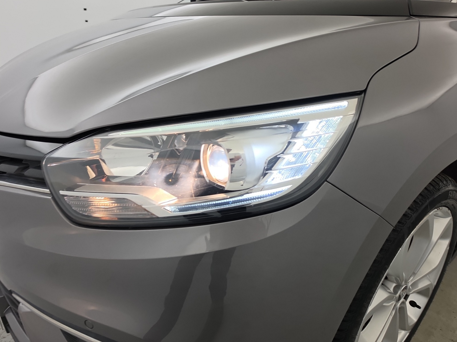 Vente en ligne Renault Scenic 4 Scenic dCi 110 Energy au prix de 13 990 €