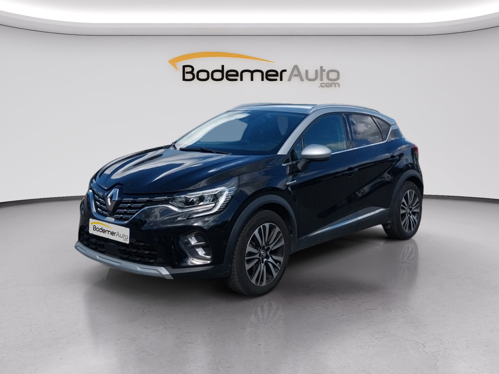 Renault Captur  E-Tech full hybrid 145 occasion de 2023 en vente à Auray