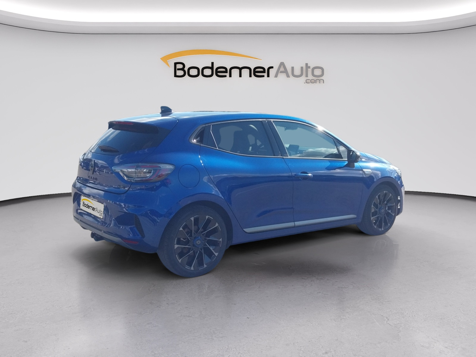 Vente en ligne Renault Clio 5 Clio E-Tech full hybrid 145 au prix de 21 300 €