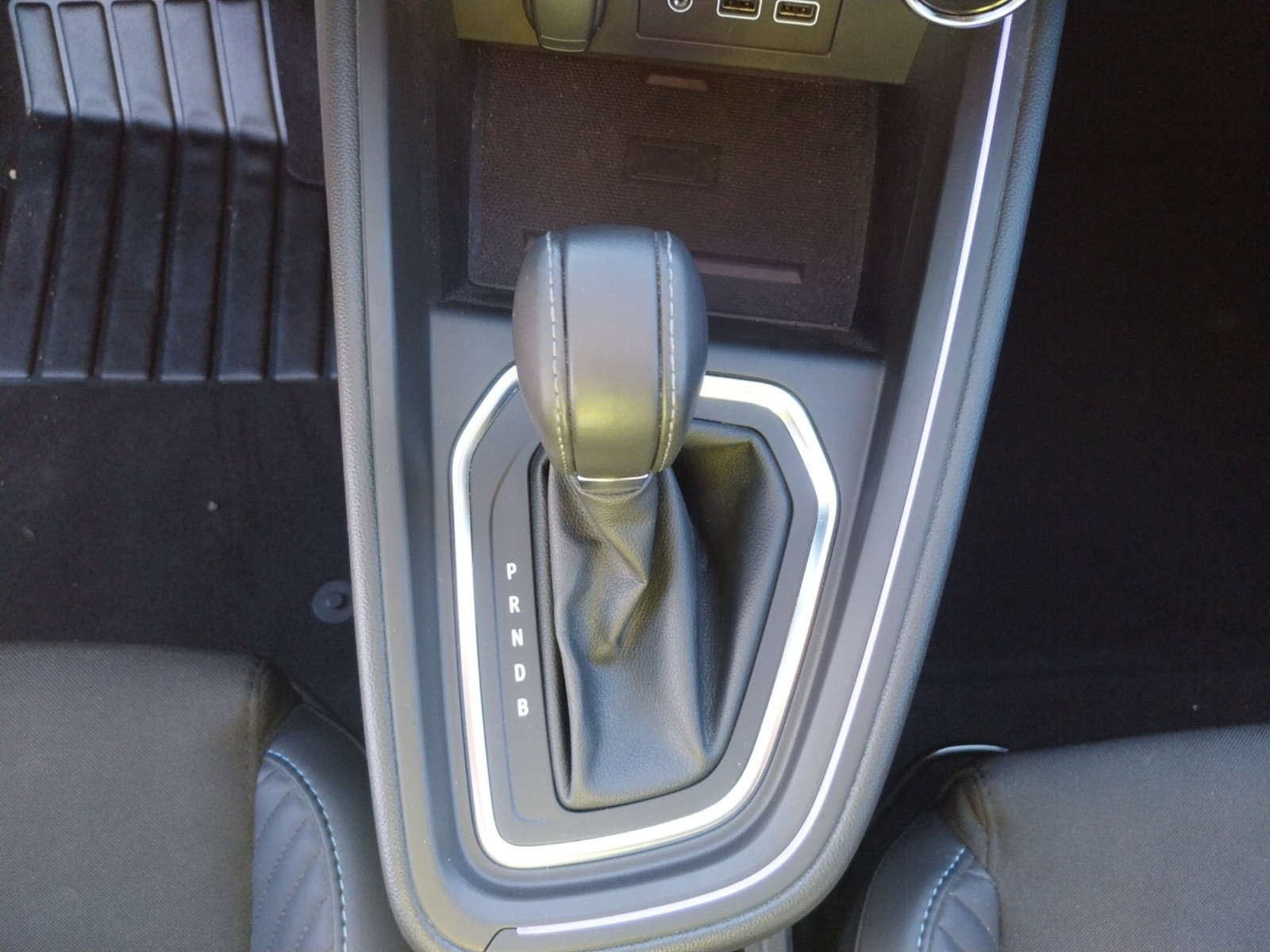Vente en ligne Renault Clio 5 Clio E-Tech full hybrid 145 au prix de 21 300 €