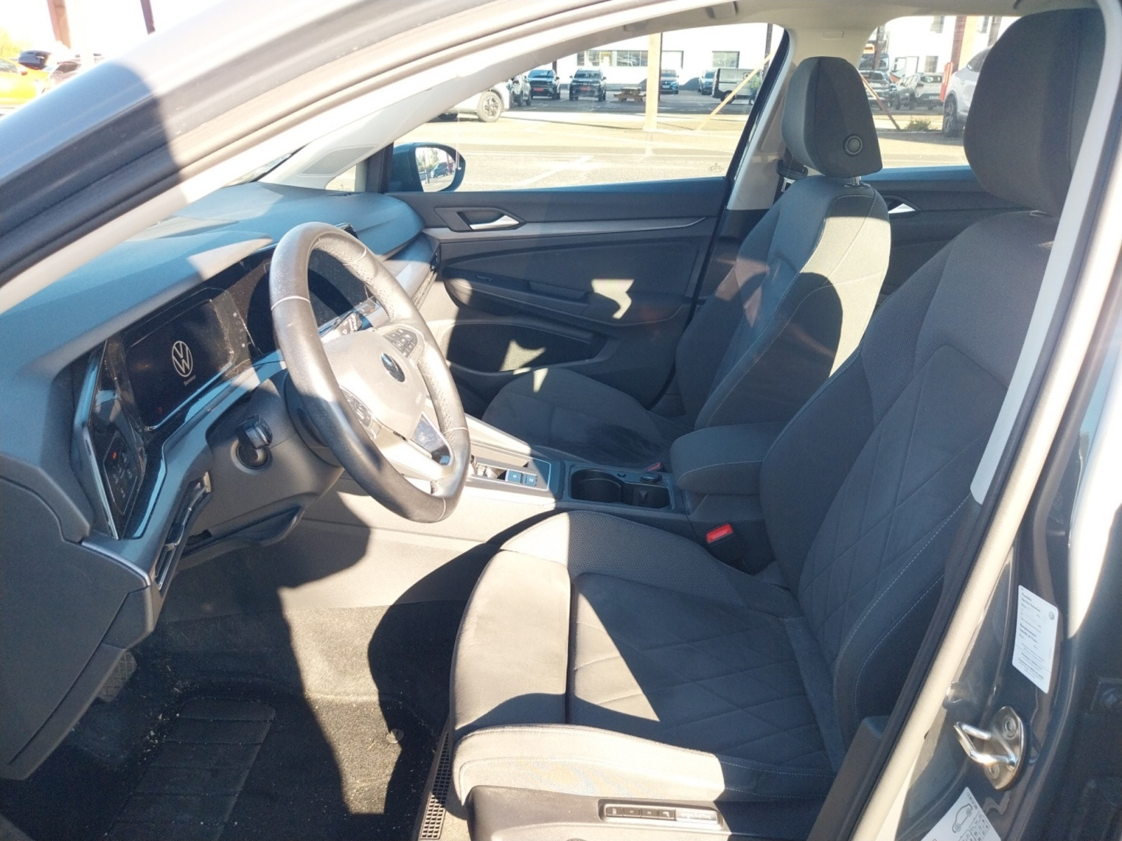 Vente en ligne Volkswagen Golf  1.5 eTSI OPF 150 DSG7 au prix de 19 990 €