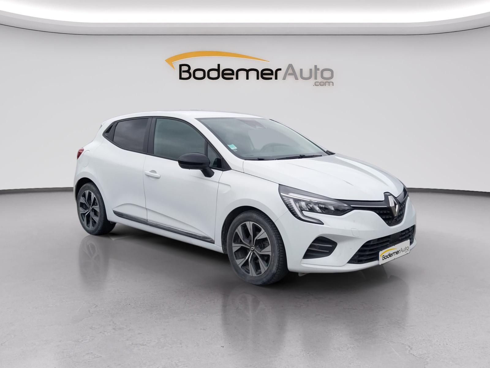 Vente en ligne Renault Clio 5 Clio TCe 100 GPL au prix de 13 990 €