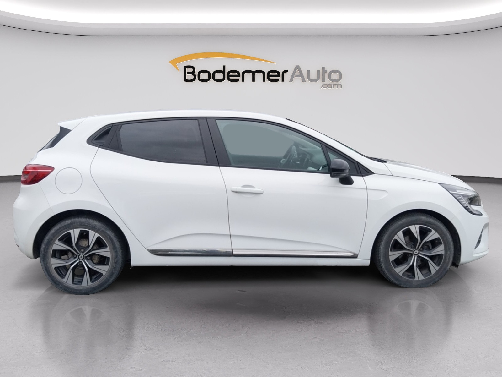 Vente en ligne Renault Clio 5 Clio TCe 100 GPL au prix de 13 990 €