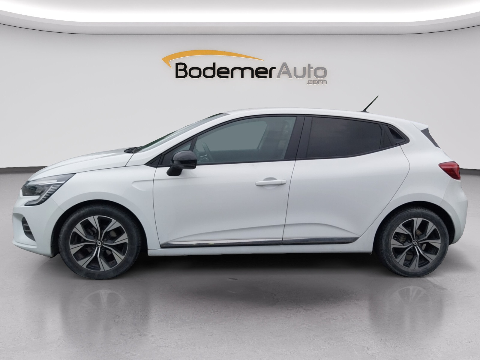 Vente en ligne Renault Clio 5 Clio TCe 100 GPL au prix de 13 990 €