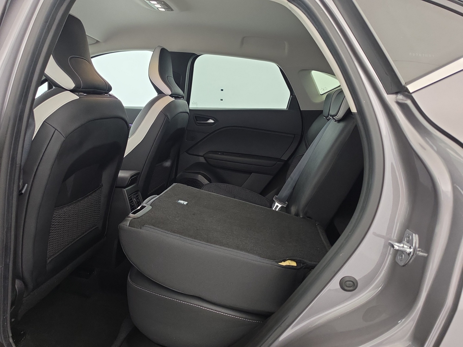 Vente en ligne Renault Captur  E-Tech hybride 145 au prix de 17 970 €
