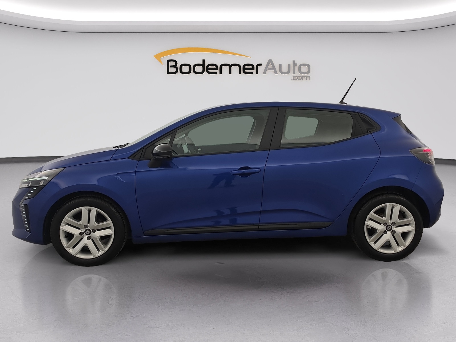 Vente en ligne Renault Clio 5 Clio TCe 90 au prix de 15 490 €