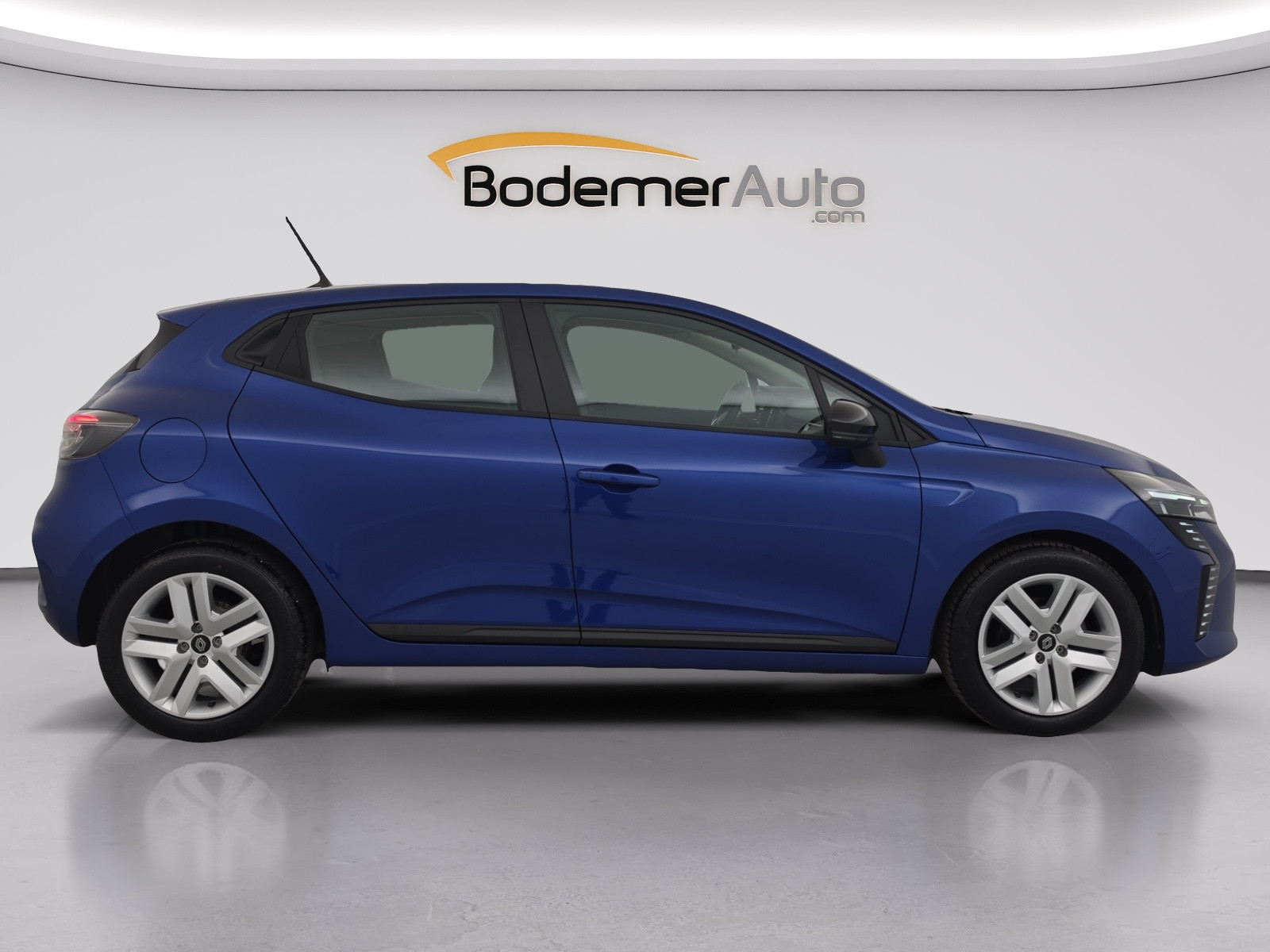 Vente en ligne Renault Clio 5 Clio TCe 90 au prix de 15 490 €