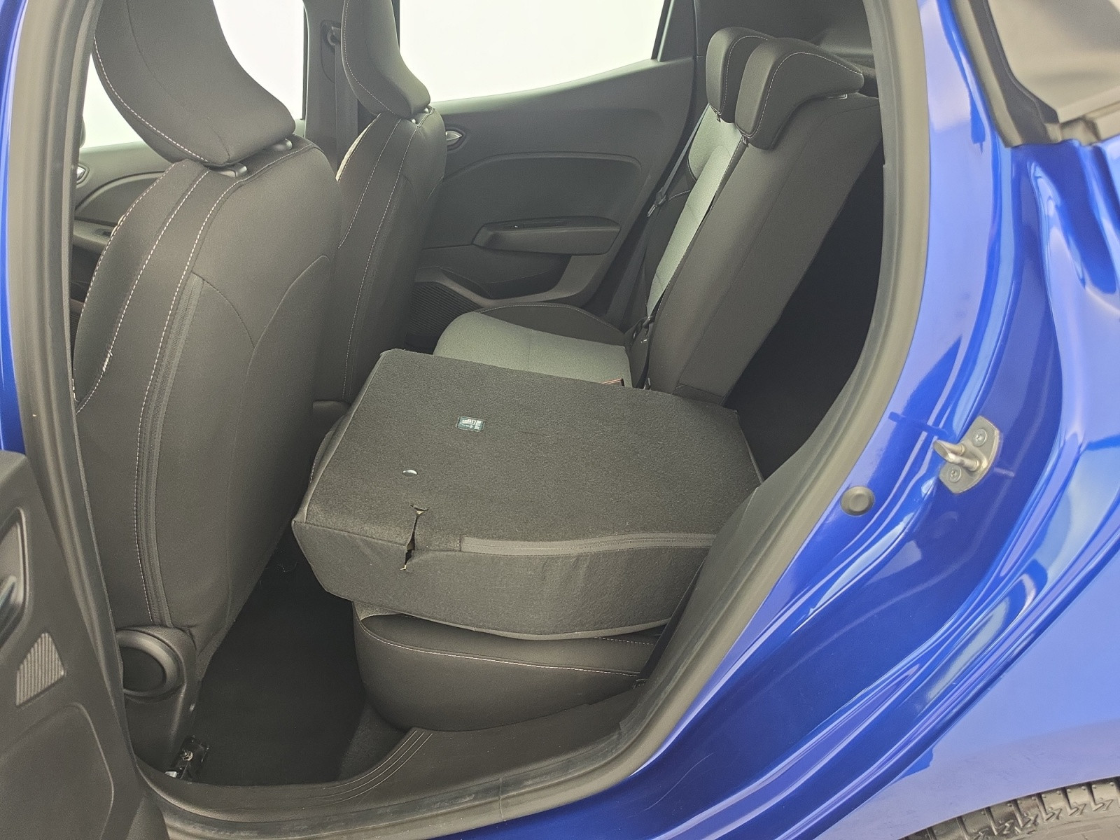 Vente en ligne Renault Clio 5 Clio TCe 90 au prix de 15 490 €