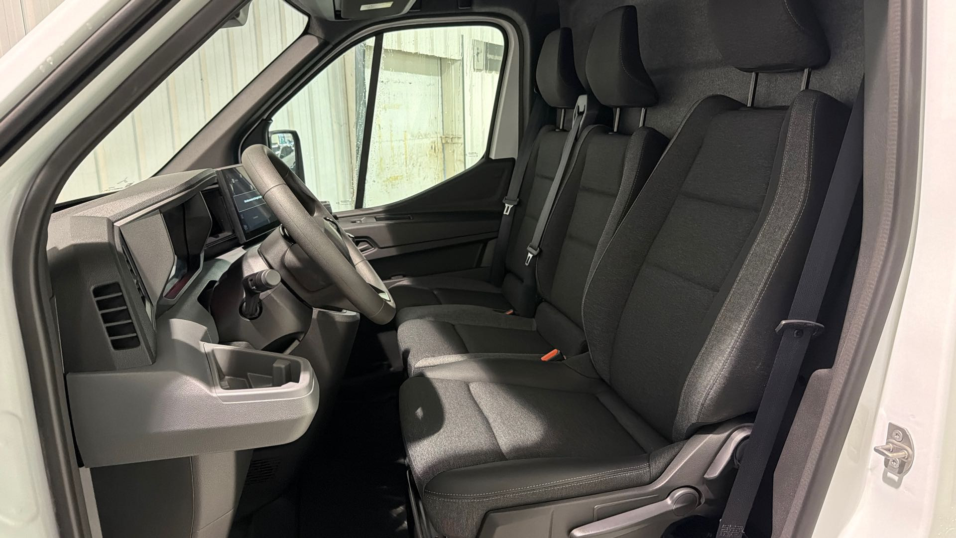 Vente en ligne Renault Master Fourgon MASTER FG DCI 130 L2H2 3T5 TR au prix de 52 320 €