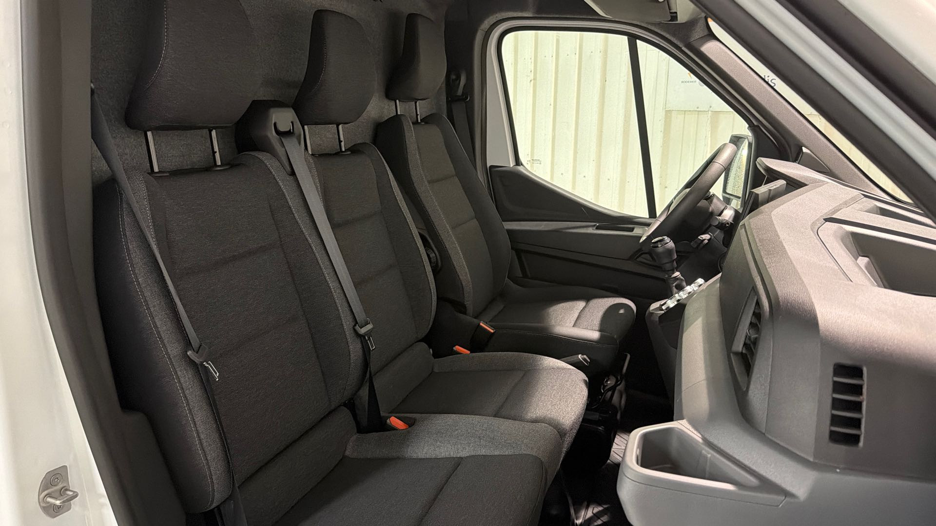 Vente en ligne Renault Master Fourgon MASTER FG DCI 130 L2H2 3T5 TR au prix de 52 320 €
