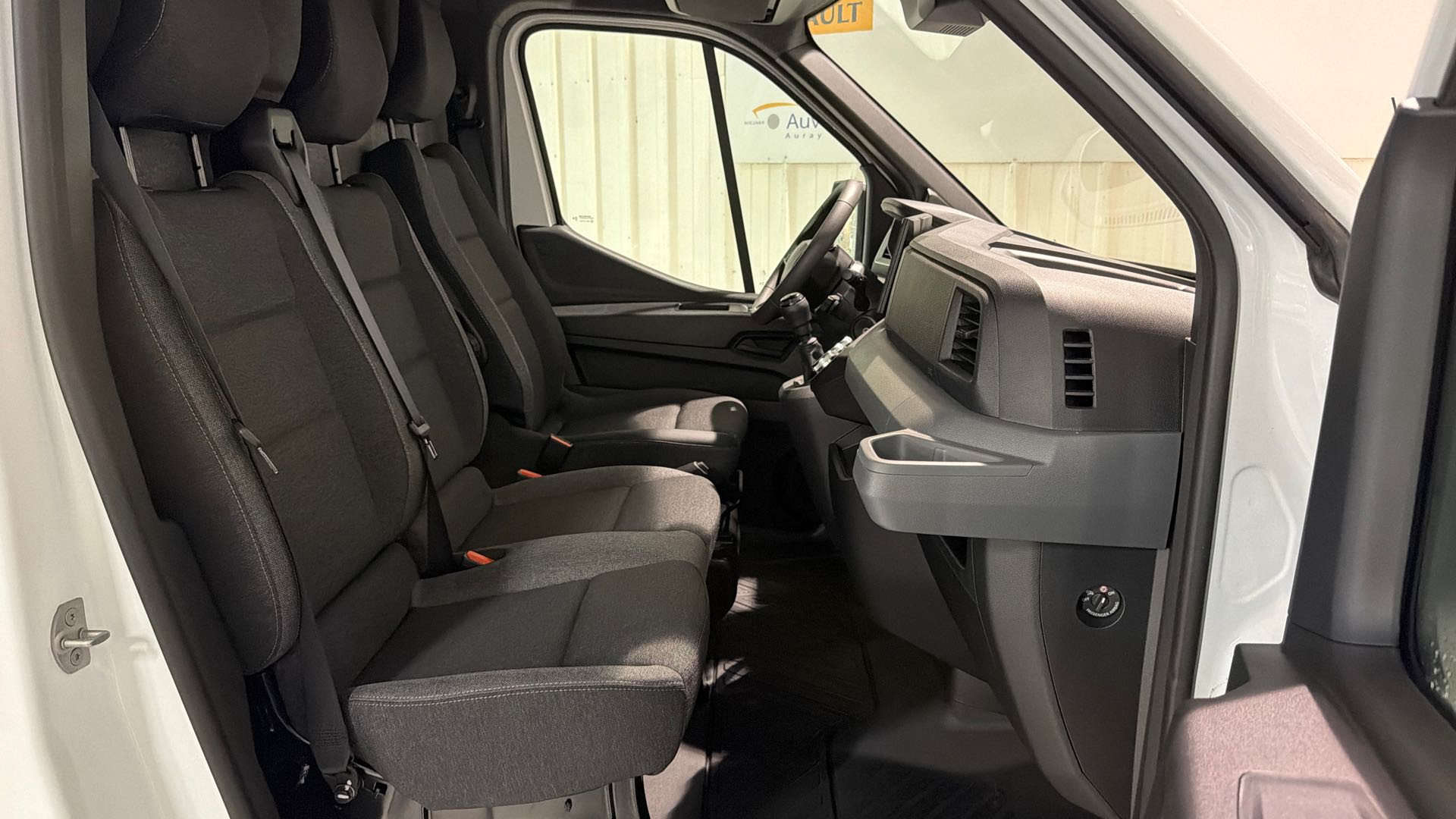 Vente en ligne Renault Master Fourgon MASTER FG DCI 130 L2H2 3T5 TR au prix de 52 320 €