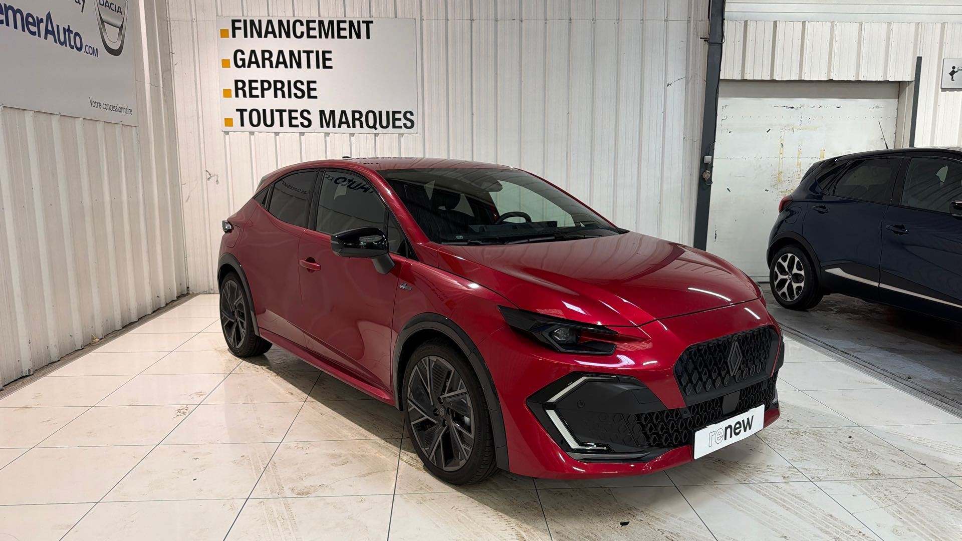 Vente en ligne Renault Clio 6 Clio E-Tech full hybrid 160 ch au prix de 30 800 €