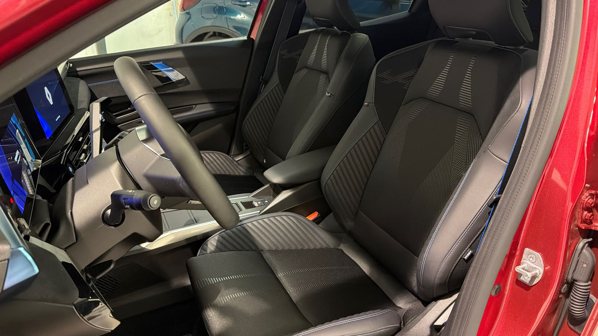 Vente en ligne Renault Clio 6 Clio E-Tech full hybrid 160 ch au prix de 30 800 €