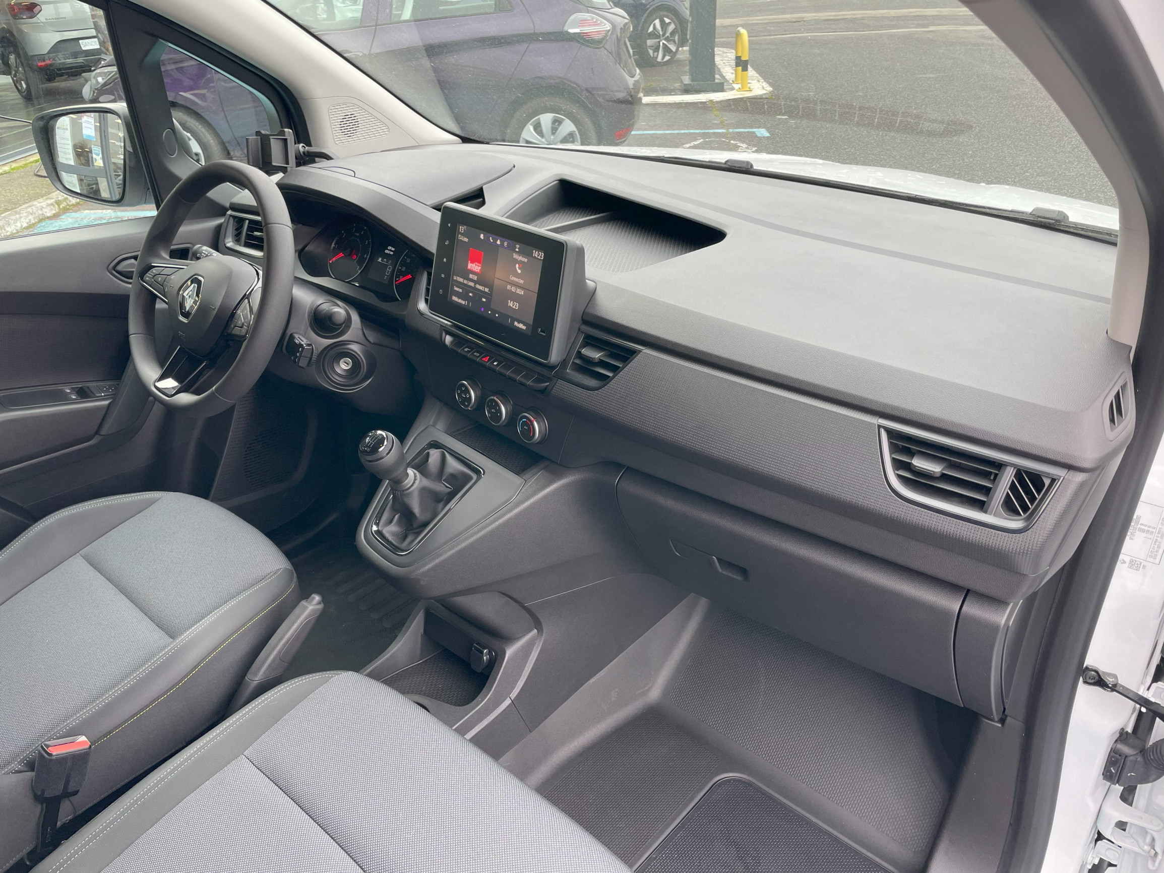 Vente en ligne Renault Kangoo Van E-Tech  FG TOLE L1 AC11 GSR2 au prix de 26 900 €