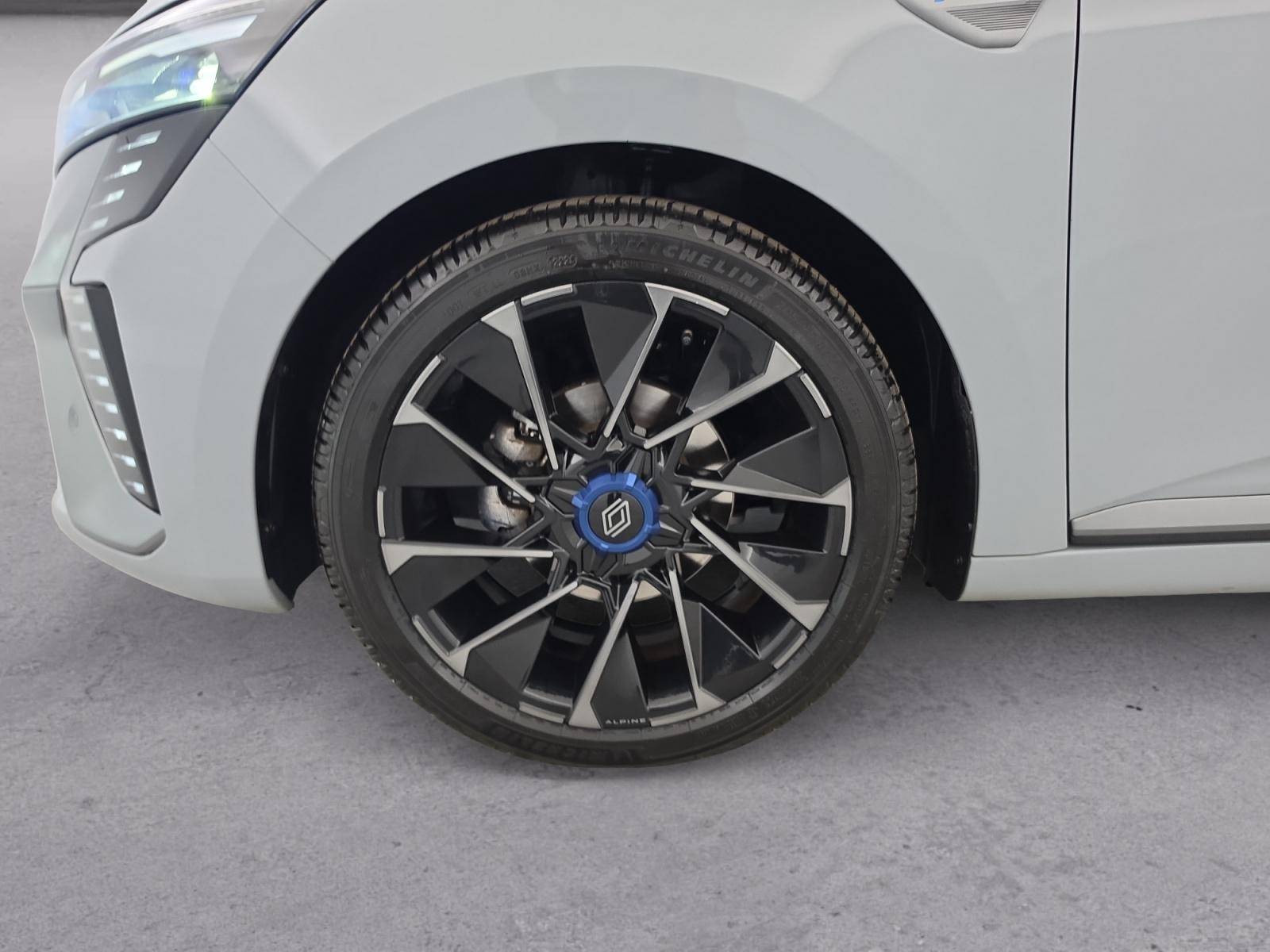 Vente en ligne Renault Clio 5 Clio TCe 90 au prix de 18 990 €