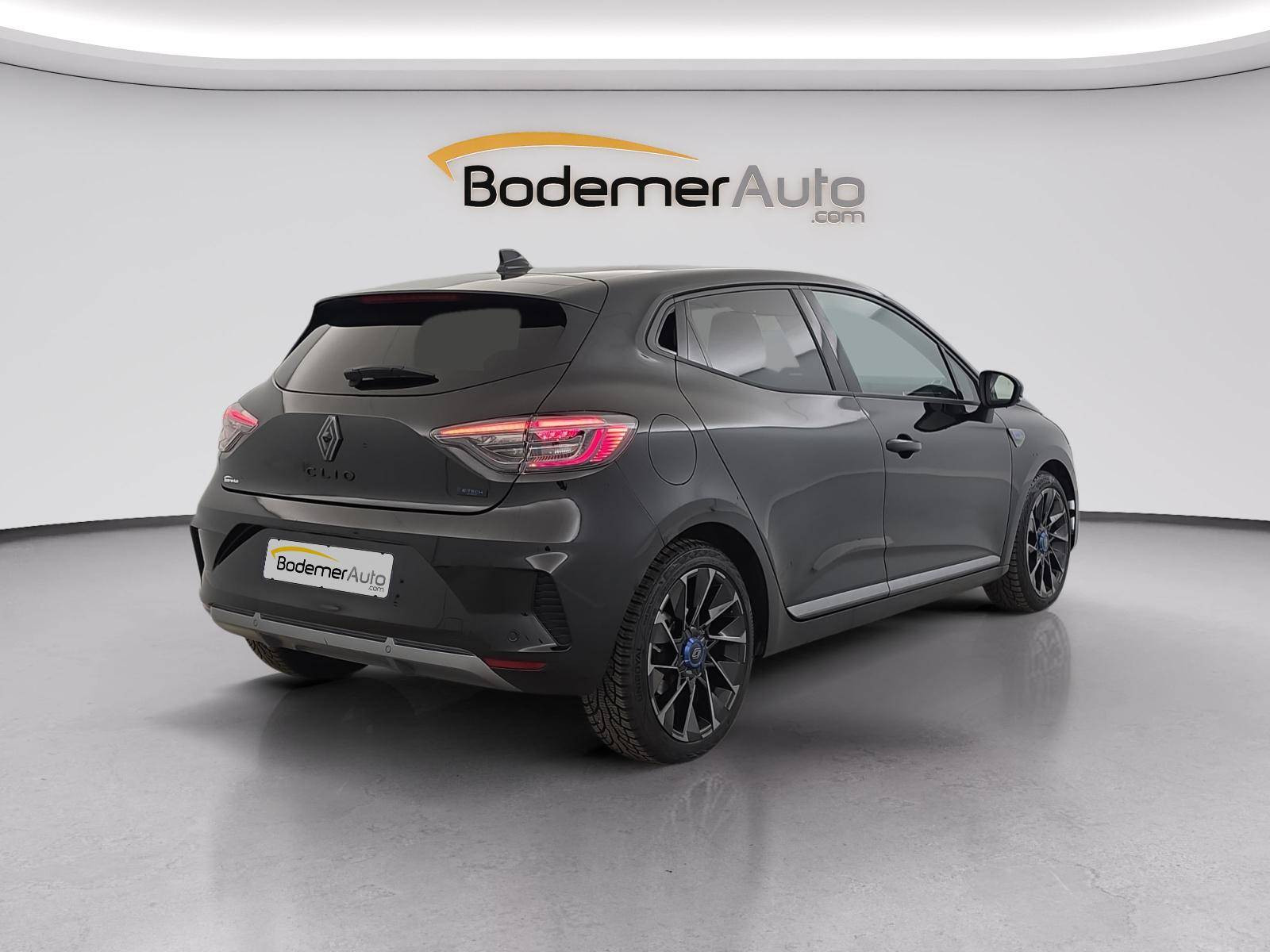 Vente en ligne Renault Clio 5 Clio E-Tech full hybrid 145 ch GSR2 au prix de 21 970 €