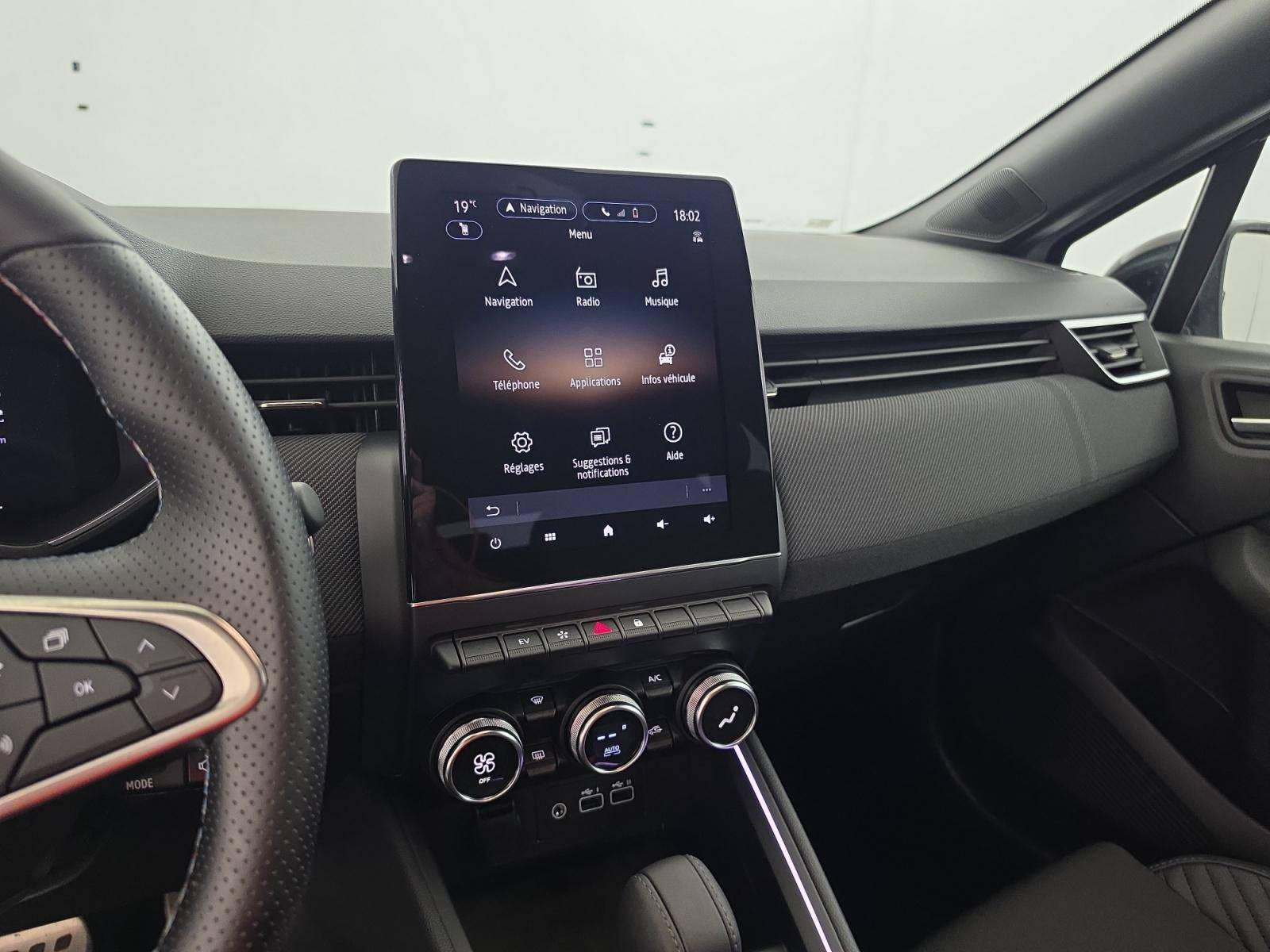 Vente en ligne Renault Clio 5 Clio E-Tech full hybrid 145 ch GSR2 au prix de 22 470 €