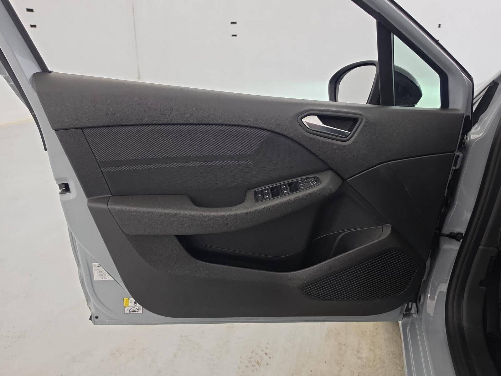 Vente en ligne Renault Clio 5 Clio E-Tech full hybrid 145 ch GSR2 au prix de 22 470 €