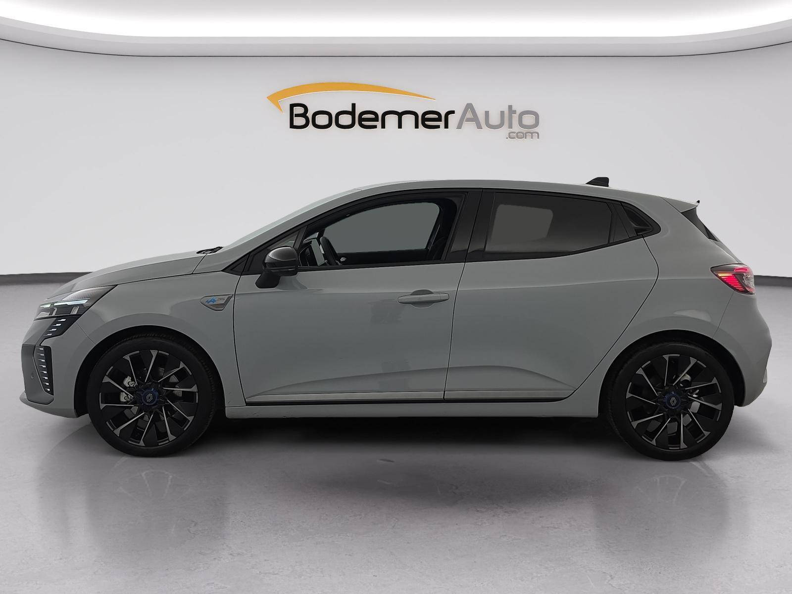 Renault Clio 5 Clio E-Tech full hybrid 145 ch GSR2 occasion de 2025 en vente à Auray