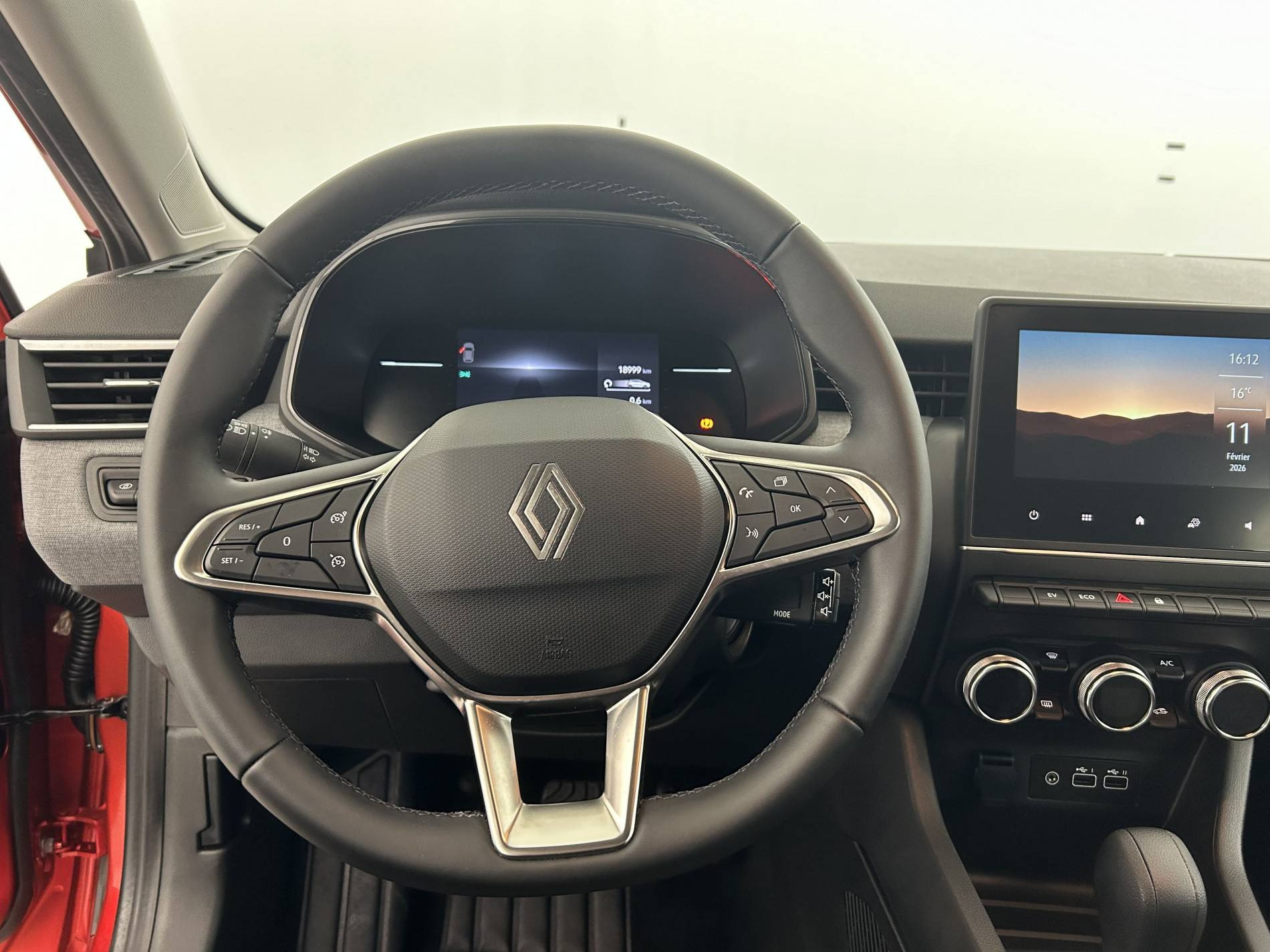 Vente en ligne Renault Clio 5 Clio E-Tech full hybrid 145 ch GSR2 au prix de 18 990 €