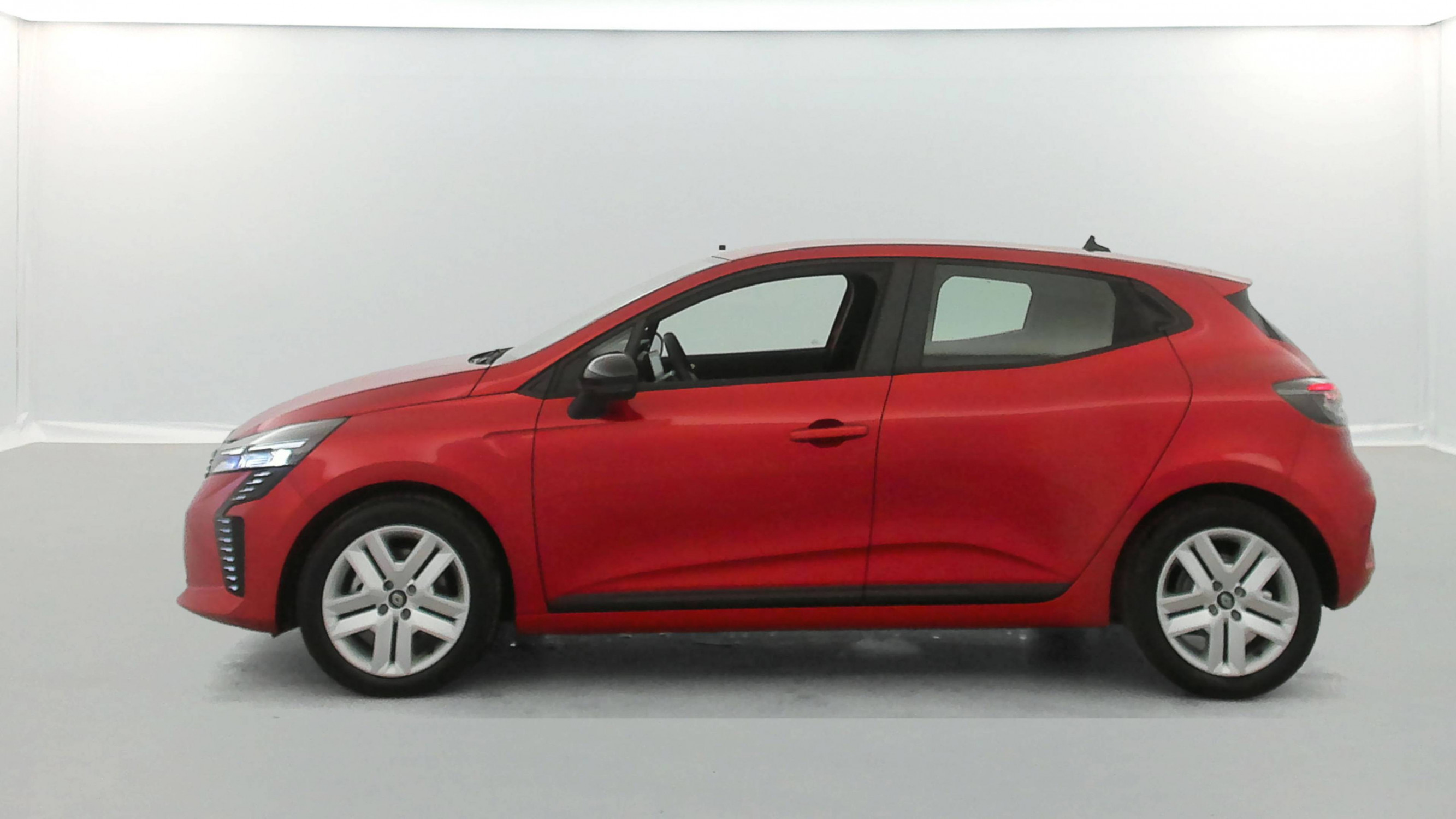 Renault Clio 5 Clio E-Tech full hybrid 145 ch GSR2 occasion de 2025 en vente à Auray