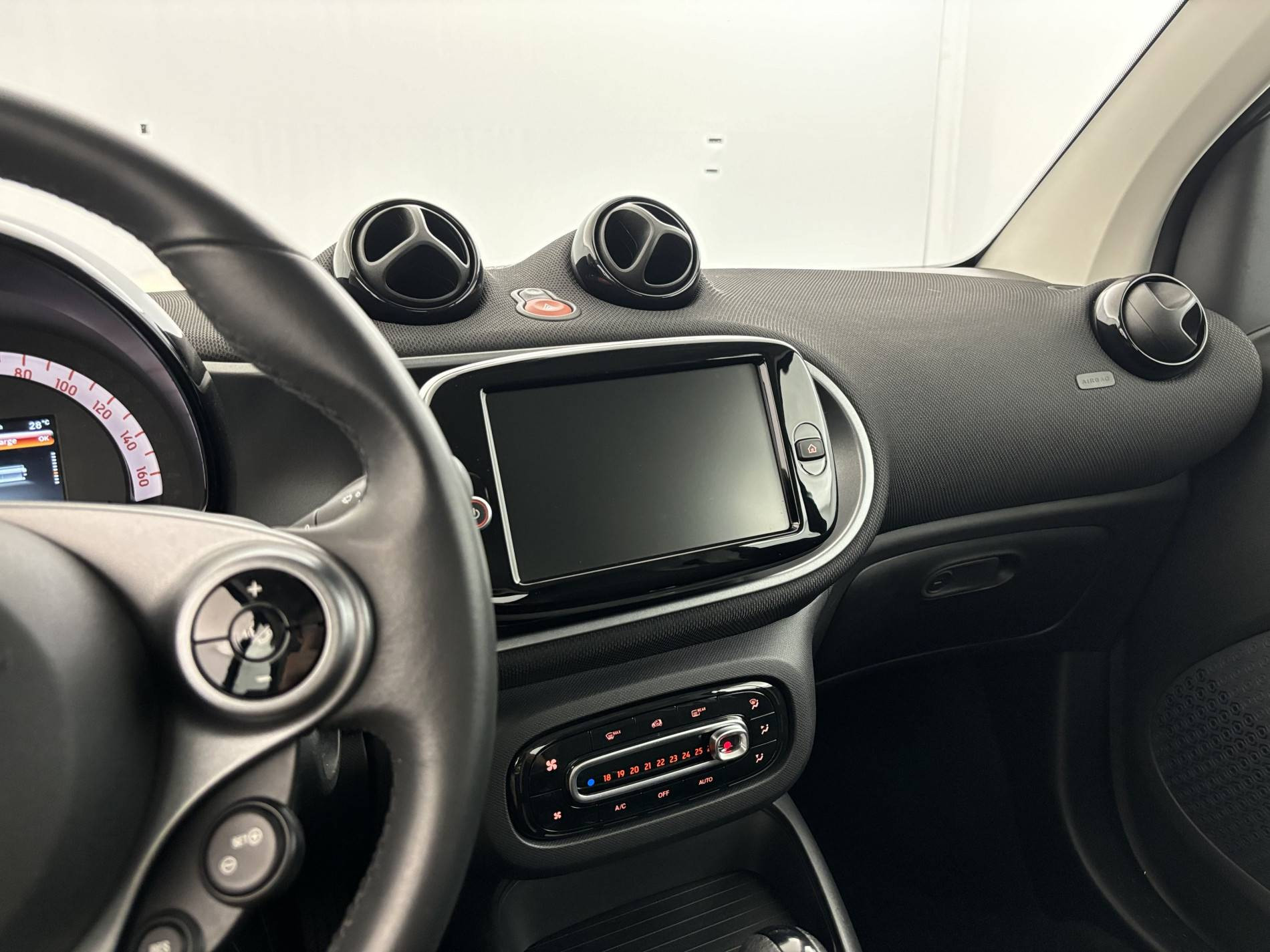Vente en ligne Smart ForTwo Coupe Fortwo Coupé 82 ch au prix de 14 970 €